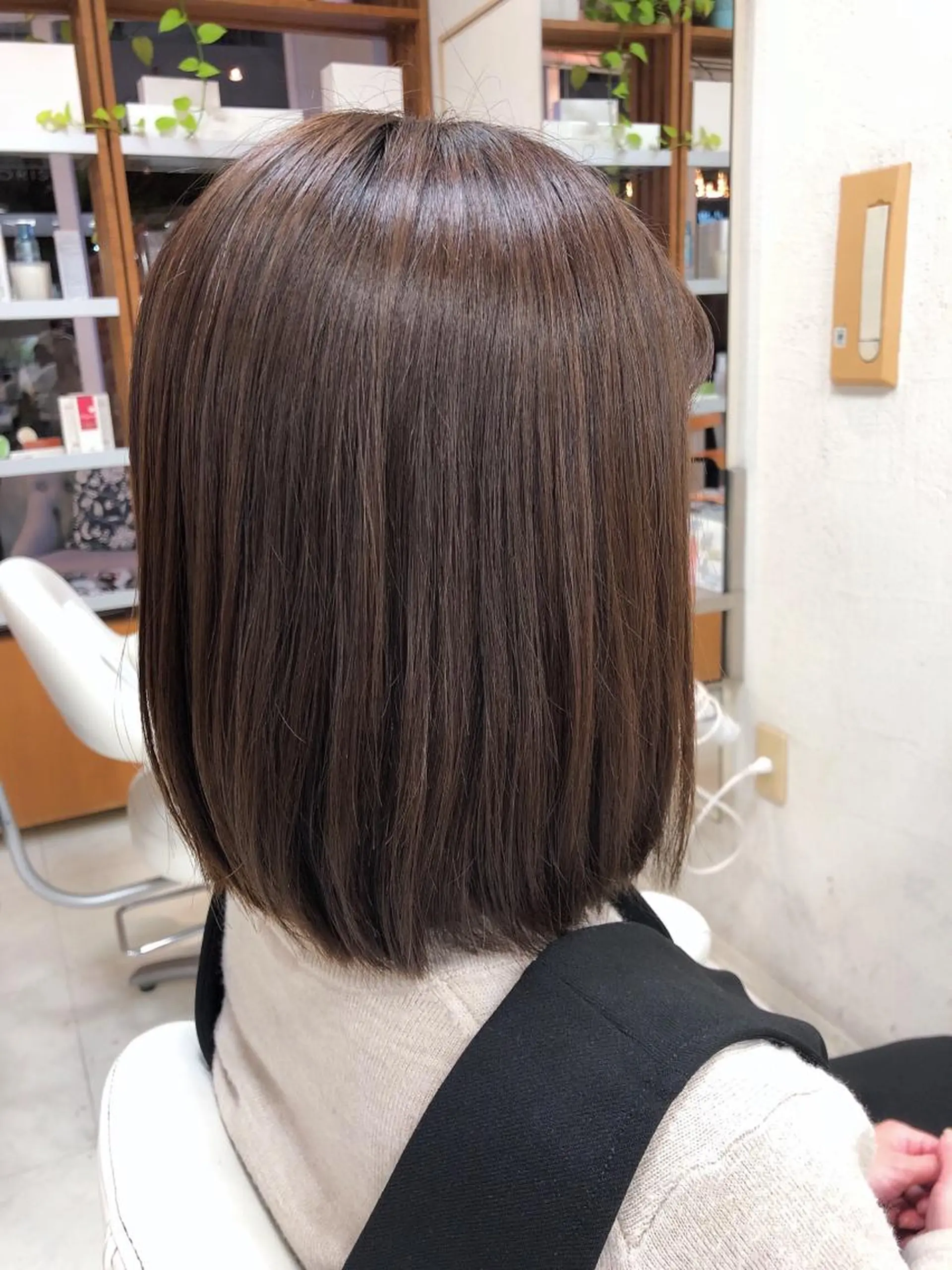 ミディアム 阿部 美咲のヘアスタイル