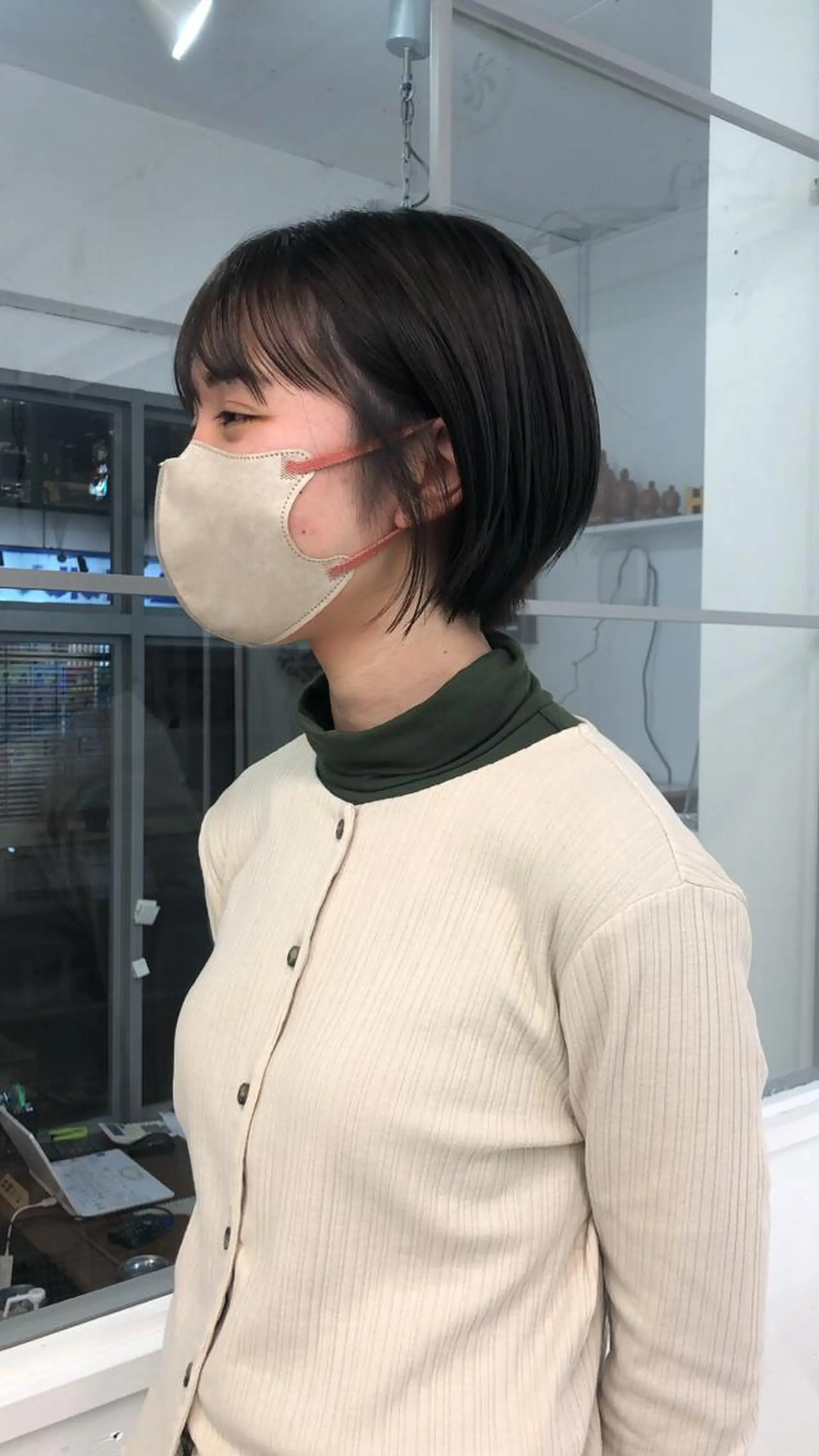 ショート カラー HOLLY 髙橋ユウキのヘアスタイル