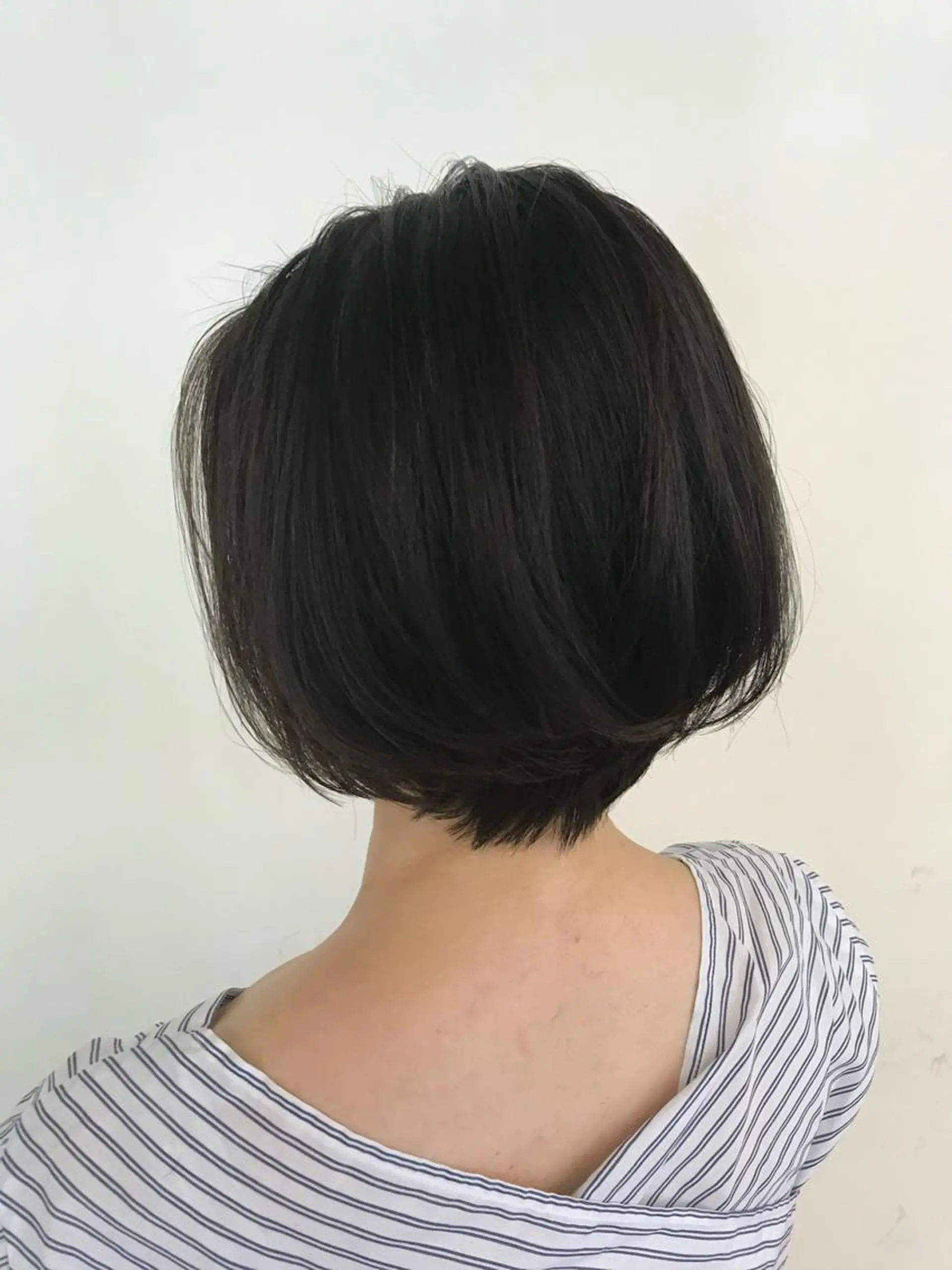 ショート パーマ ショートボブ ボブ ショートヘア カット ヘアカラー litmus  hair salon所属・髪質改善　ボブ 外ハネボブ　白間　光のヘアスタイル