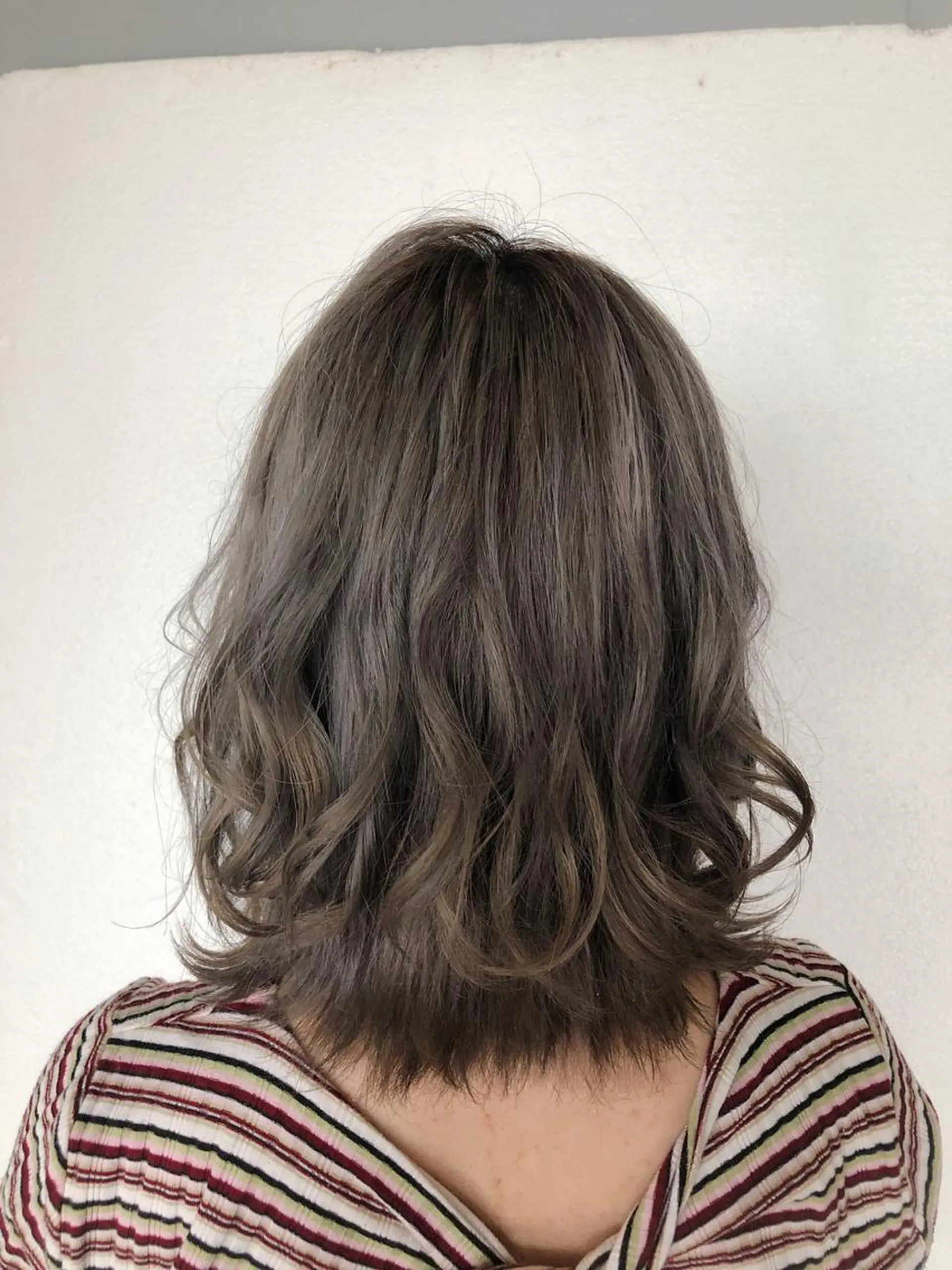 カラー 永井 亜実のヘアスタイル