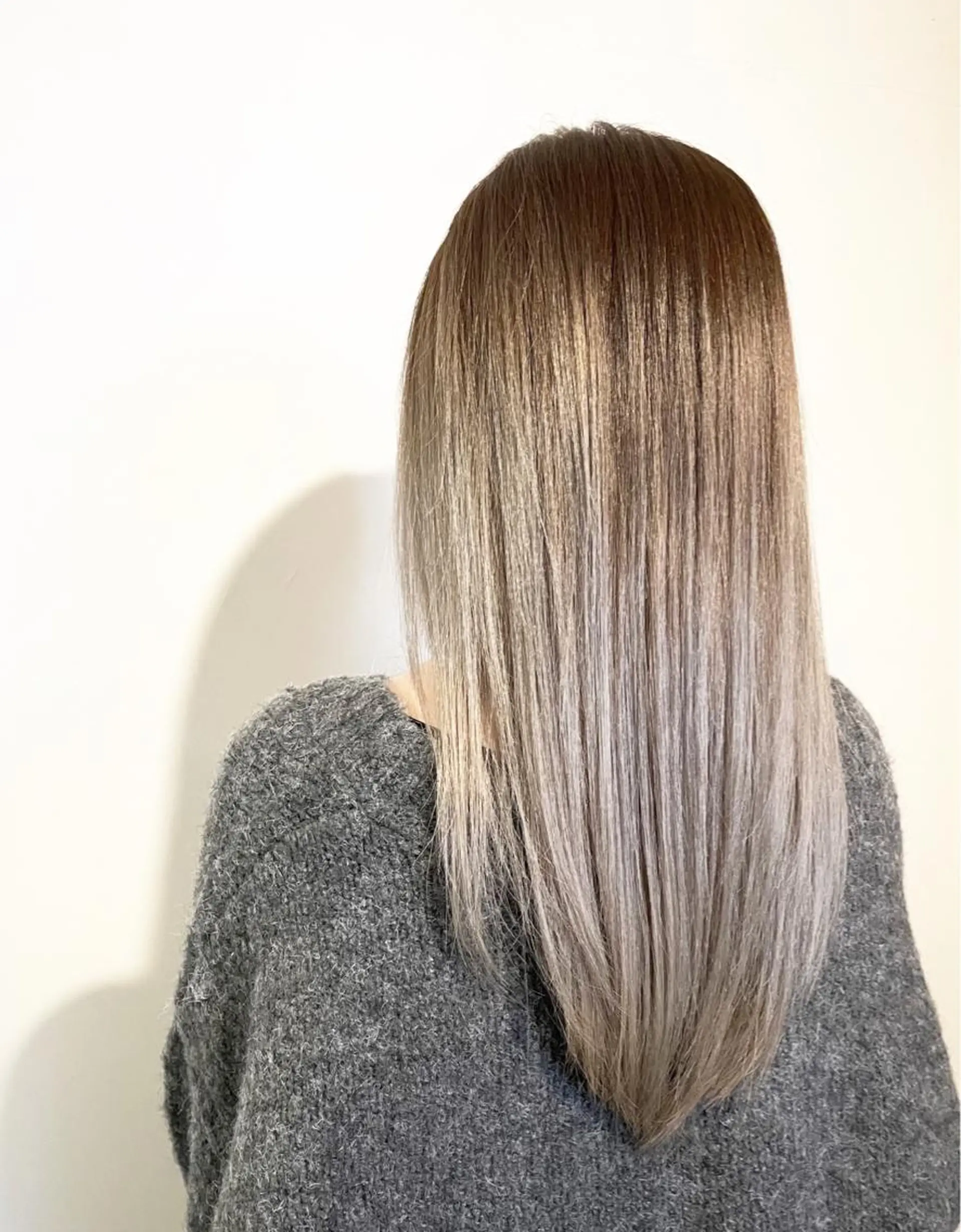 ロング カラー バレイヤージュ グレージュ レイヤーカット カット ヘアカラー unsung所属・韓国風◎　田中 勇也のヘアスタイル