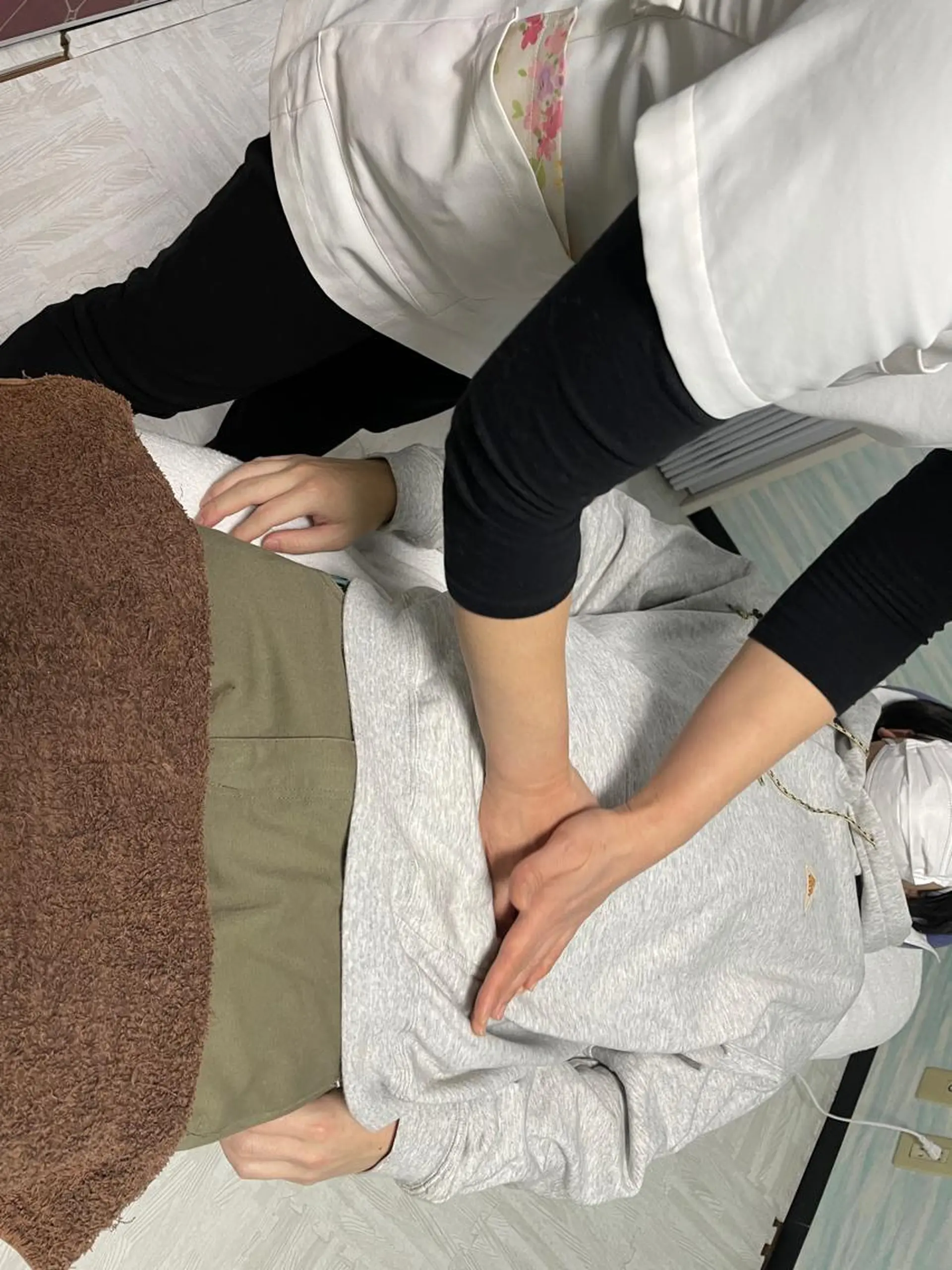 “メイクしたまま"即小顔【美针】mihari所属・小顔矯正マッサージ mihari　栄店のエステ・リラクイメージ