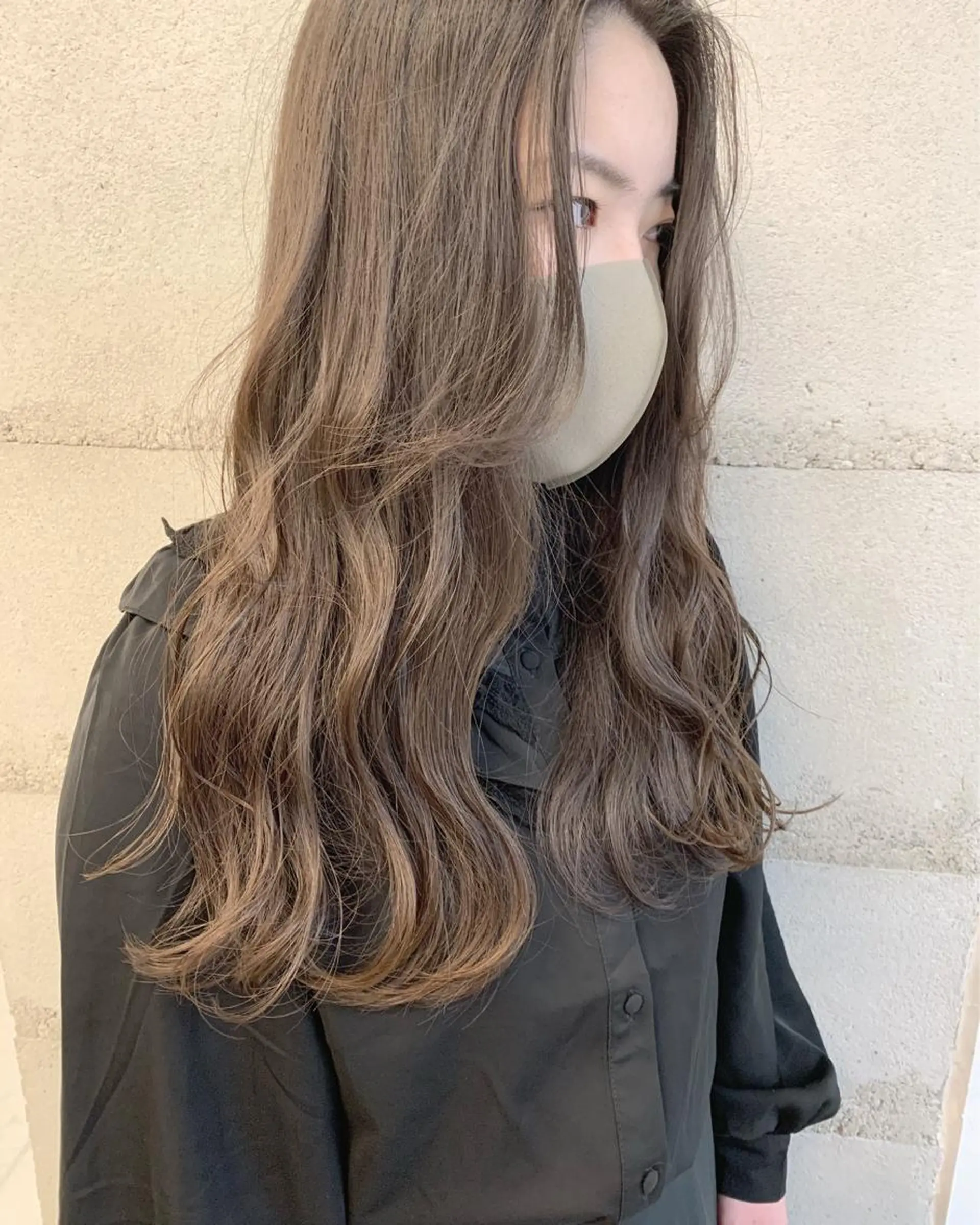 ロング カラー 透明感/オリーブ/ グレージュ/YUKAのヘアスタイル