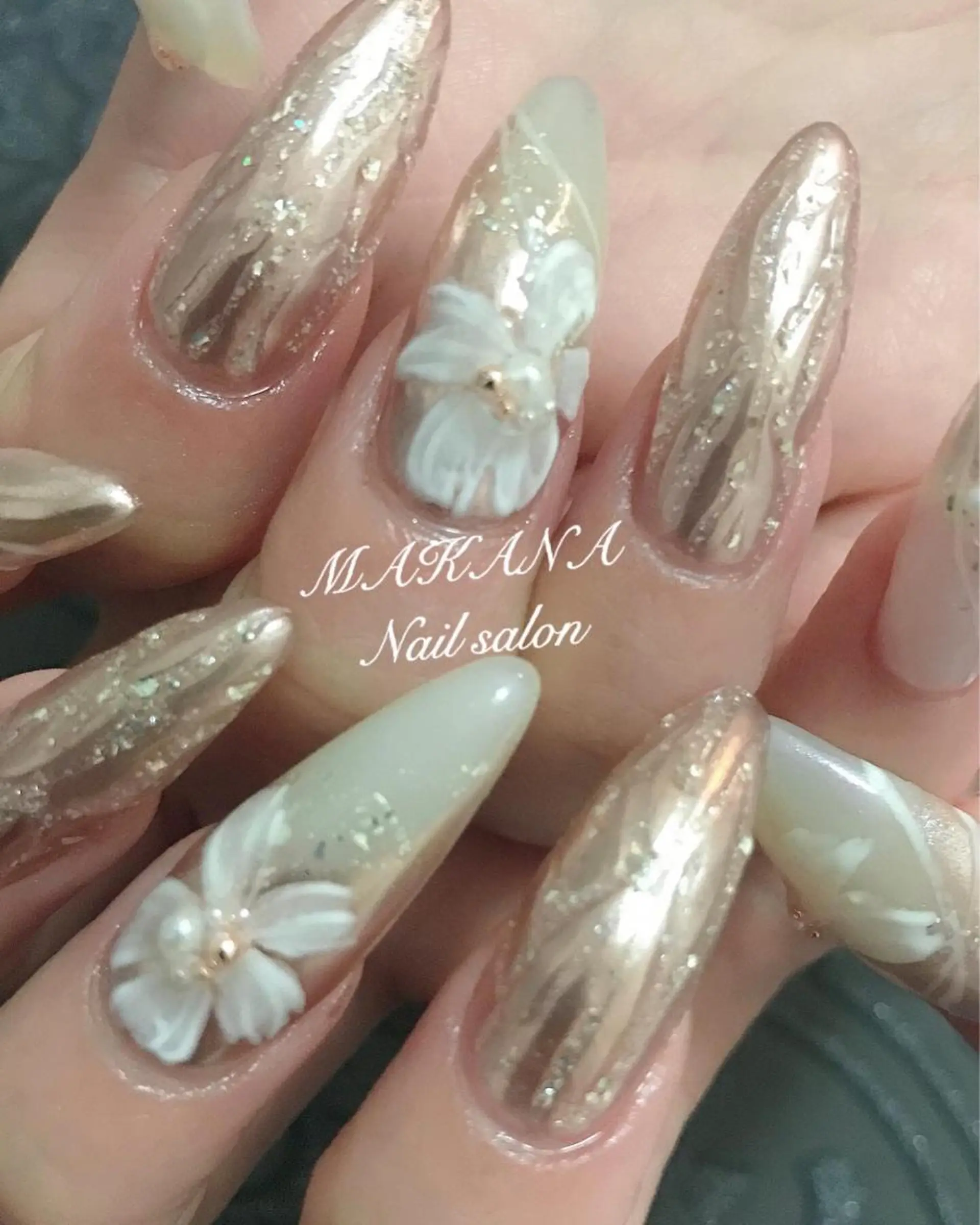 ネイル フラワーネイル キラキラネイル ミラーネイル ハンドネイル MAKANA所属・鈴木 ユニのネイルデザイン