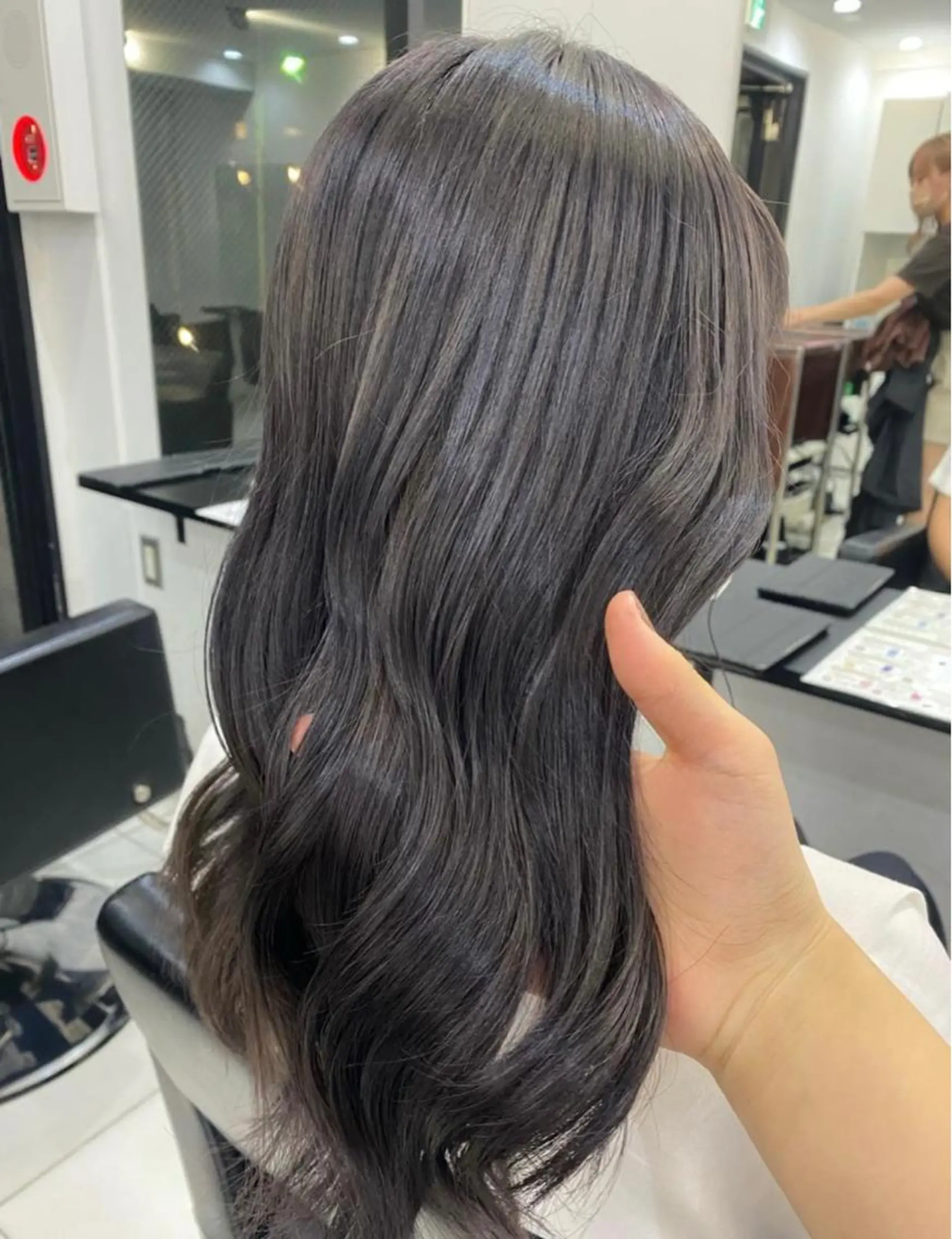 セミロング 小顔ショート🦋 八巻ちさとのヘアスタイル