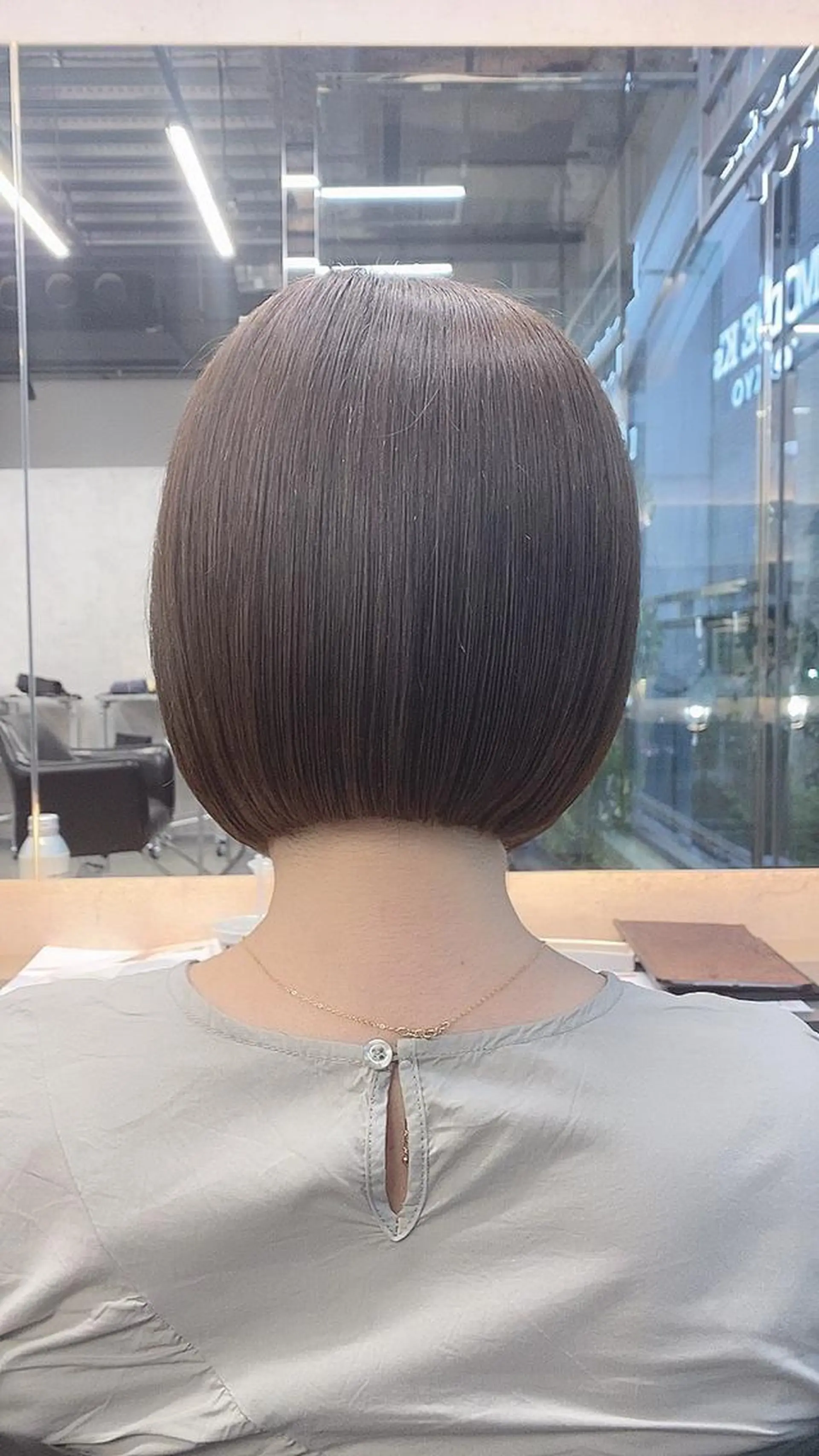 ショート カラー レイヤー×顔周 り×髪質改善/MIUのヘアスタイル