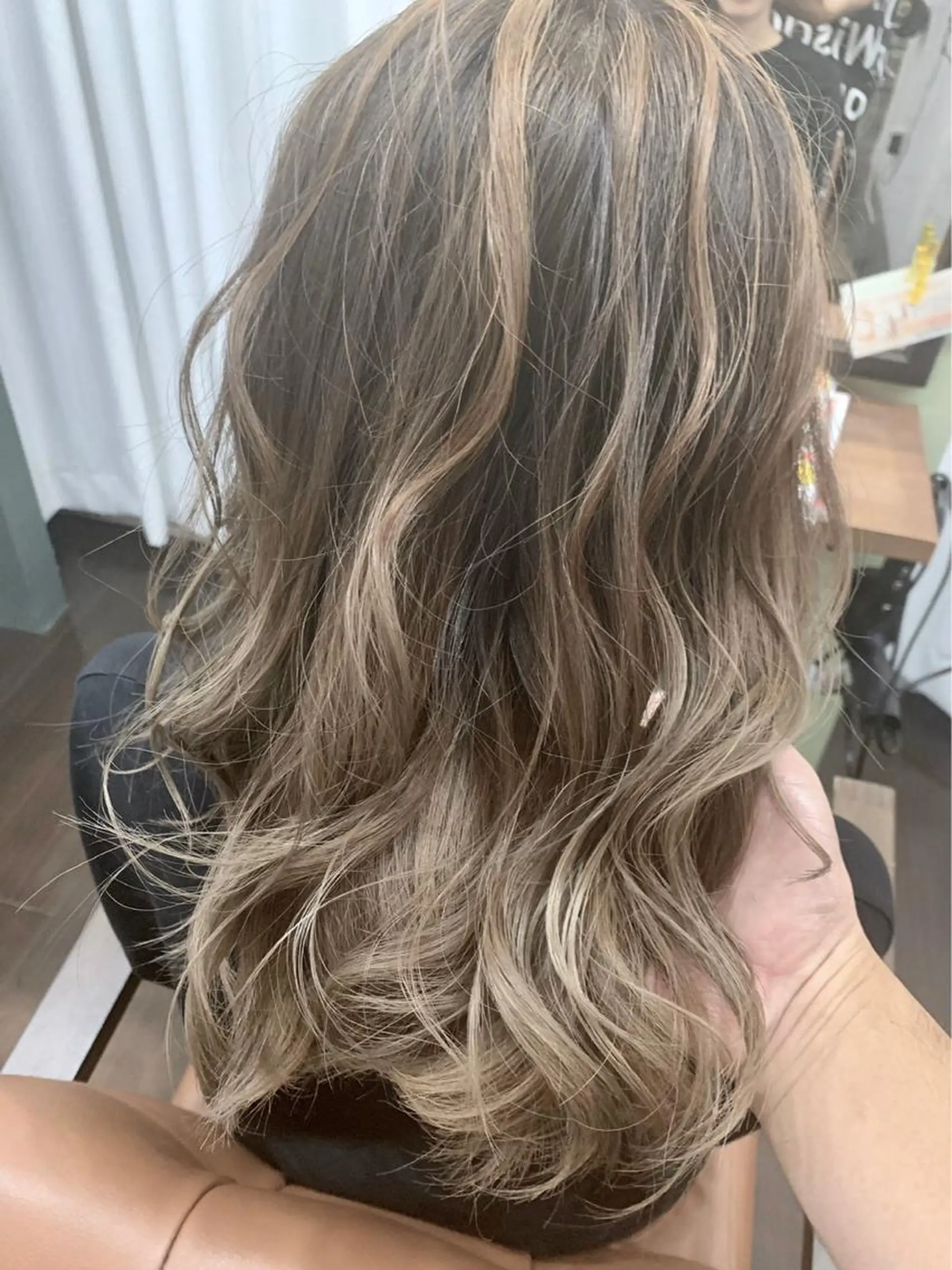 カラー ヘアカラー ブリーチ毛に縮毛矯正 ✨カラー✨山田 正幸のヘアスタイル