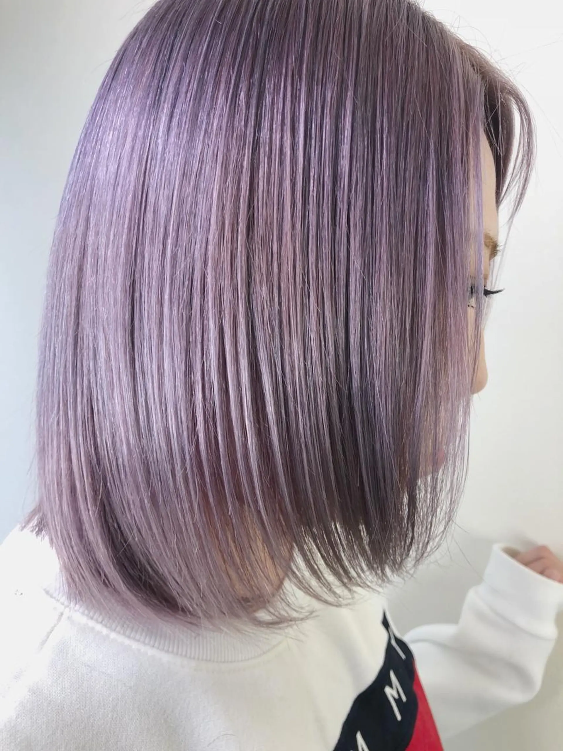 ショート カラー ブリーチ ラベンダーカラー ito. ブリーチ/髪質改善のヘアスタイル