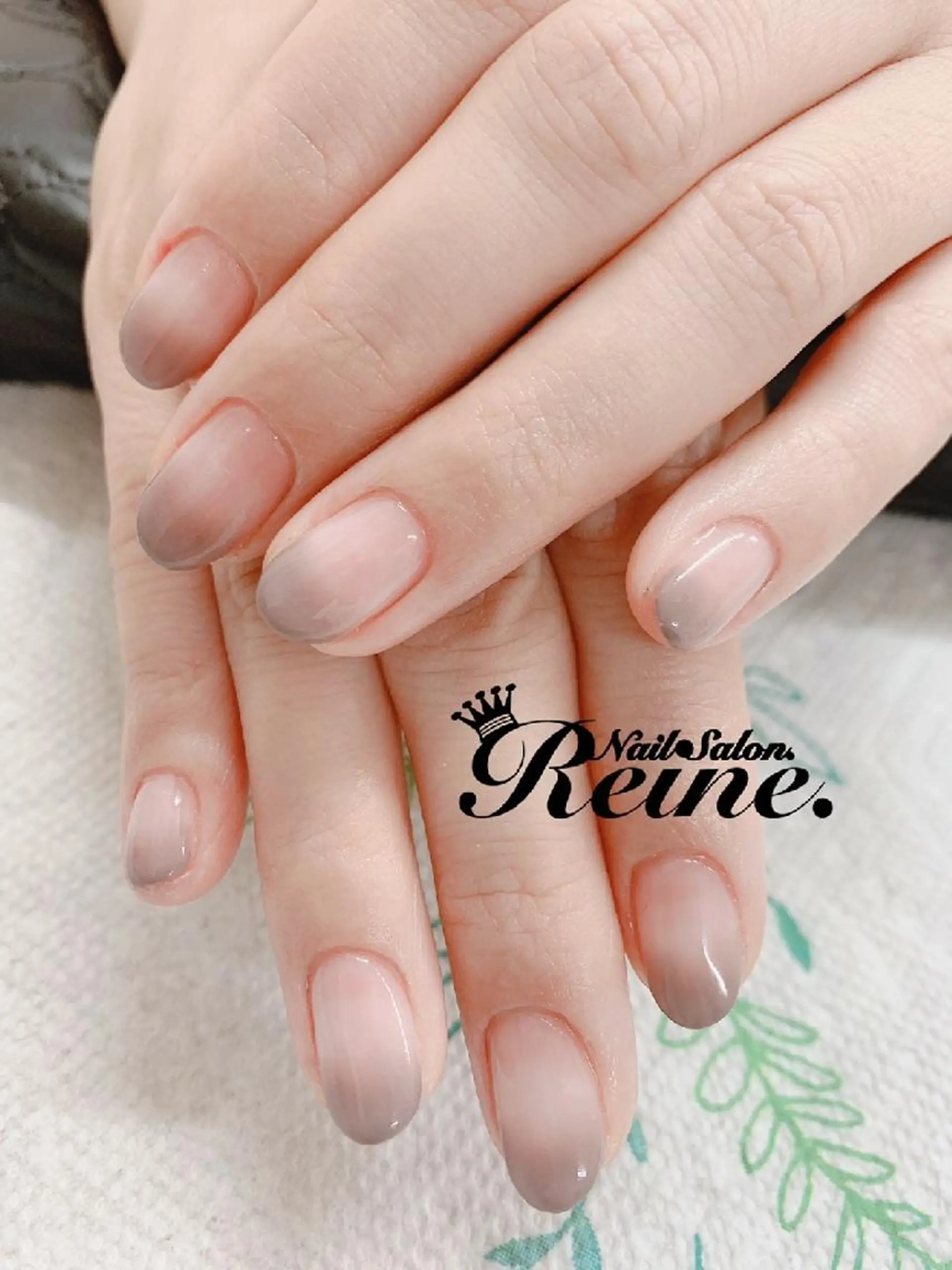 ネイル グラデーション Nailsalon Reine所属・玉栄 伶奈のネイルデザイン