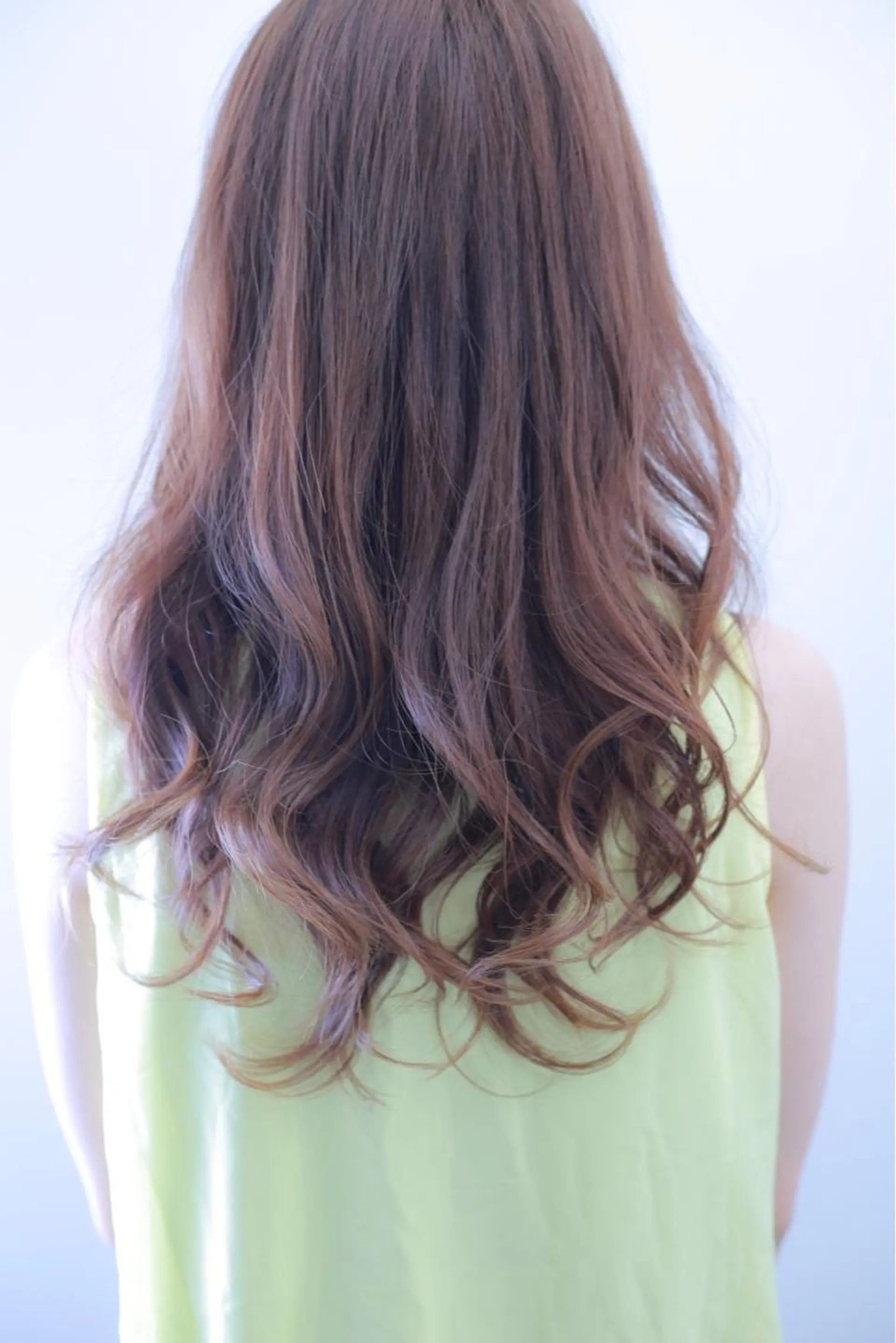 ロング 伊藤 裕貴のヘアスタイル