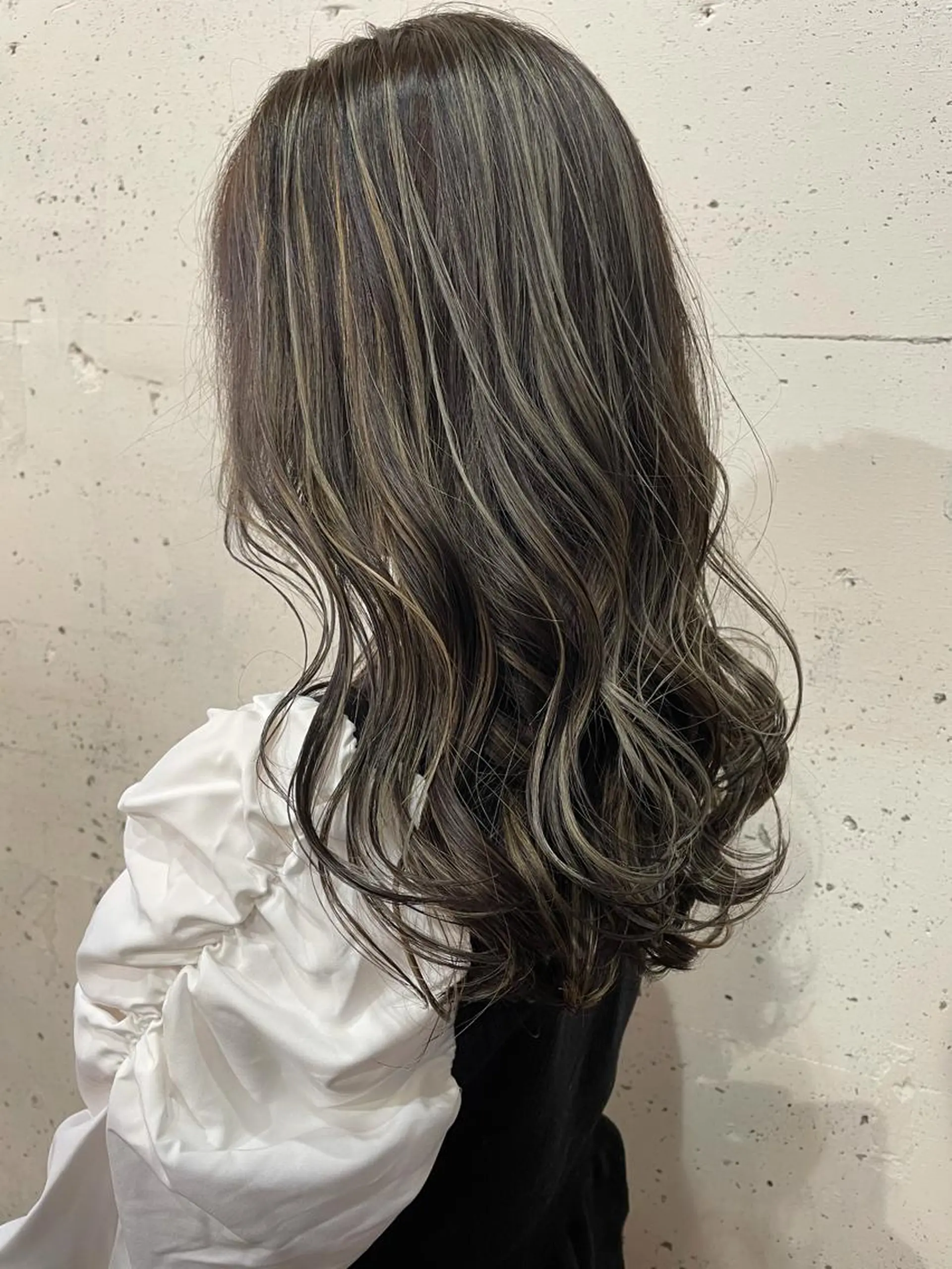 ロング カラー グラデーションカラー ハイライトカラー ハイライト カット ヘアカラー トリートメント ヘアセット 360°キレイな ショートカットのヘアスタイル