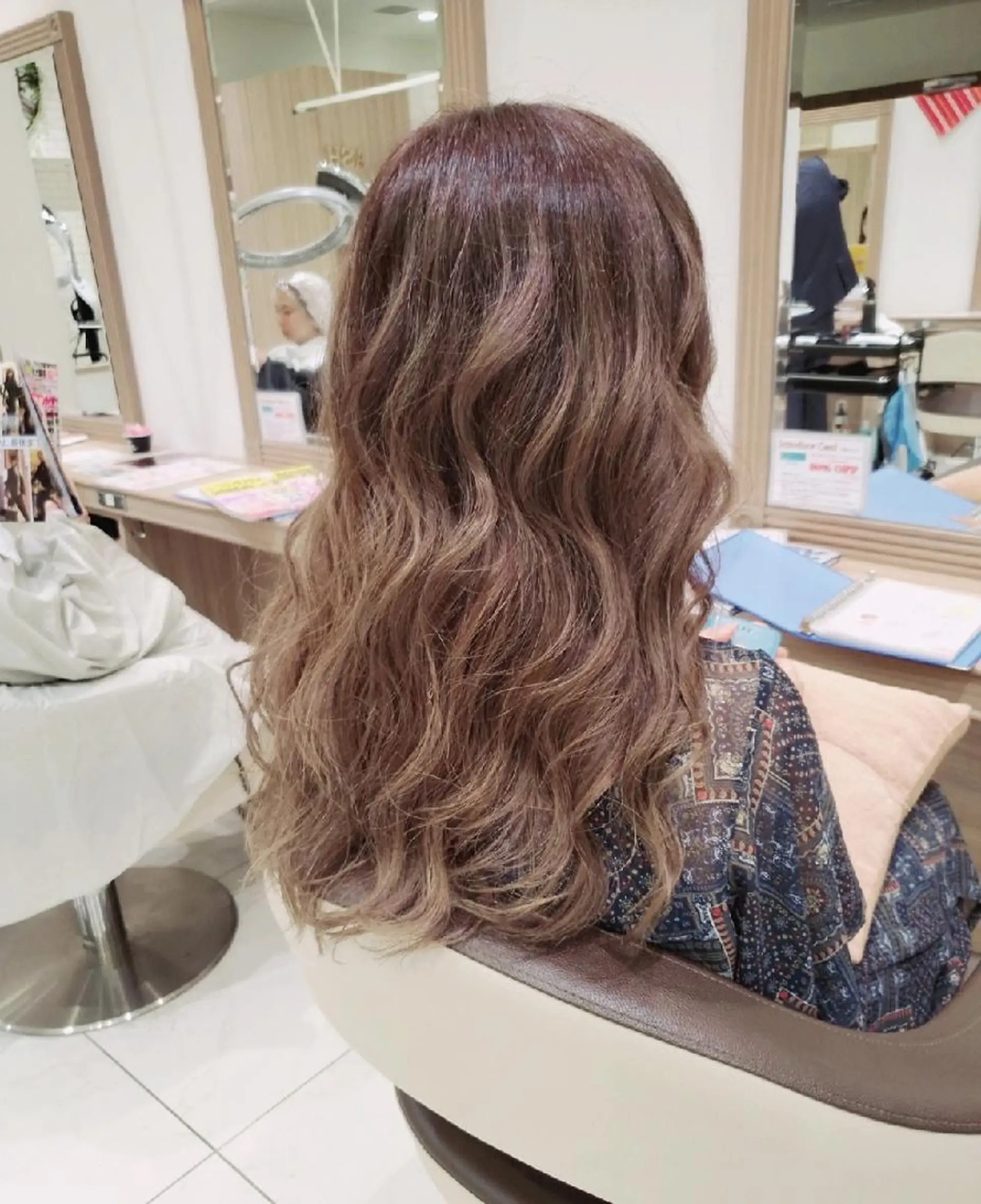 ロング アッシュ レイヤーカット カット ヘアカラー パーマ トリートメント 中村 和貴のヘアスタイル