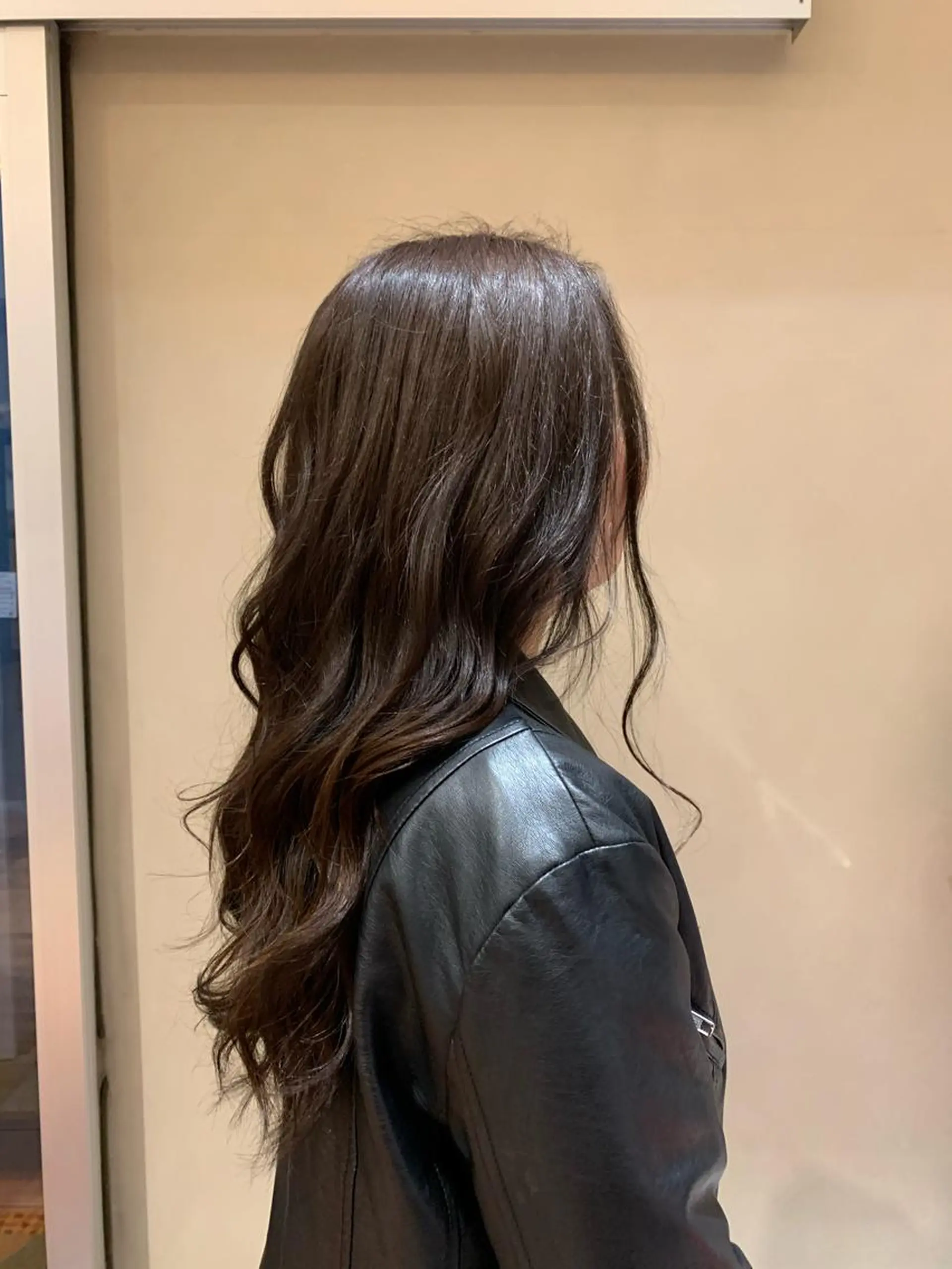 ロング カラー ブラウンカラー FACE DECO AVEDA所属・河端 春綺のヘアスタイル