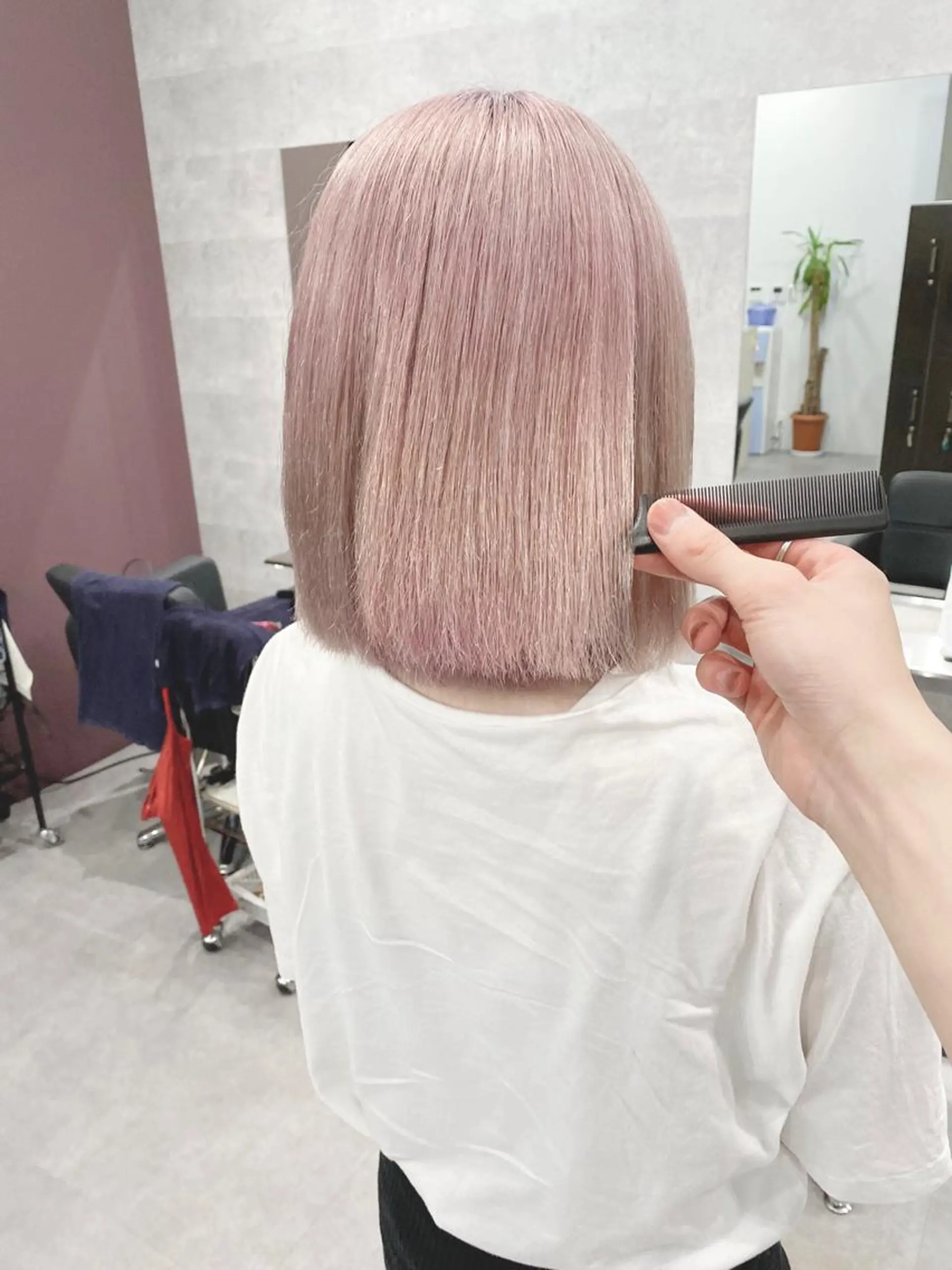 ショート カラー ダブルカラー ハイトーンカラー ピンクカラー Via officialのヘアスタイル