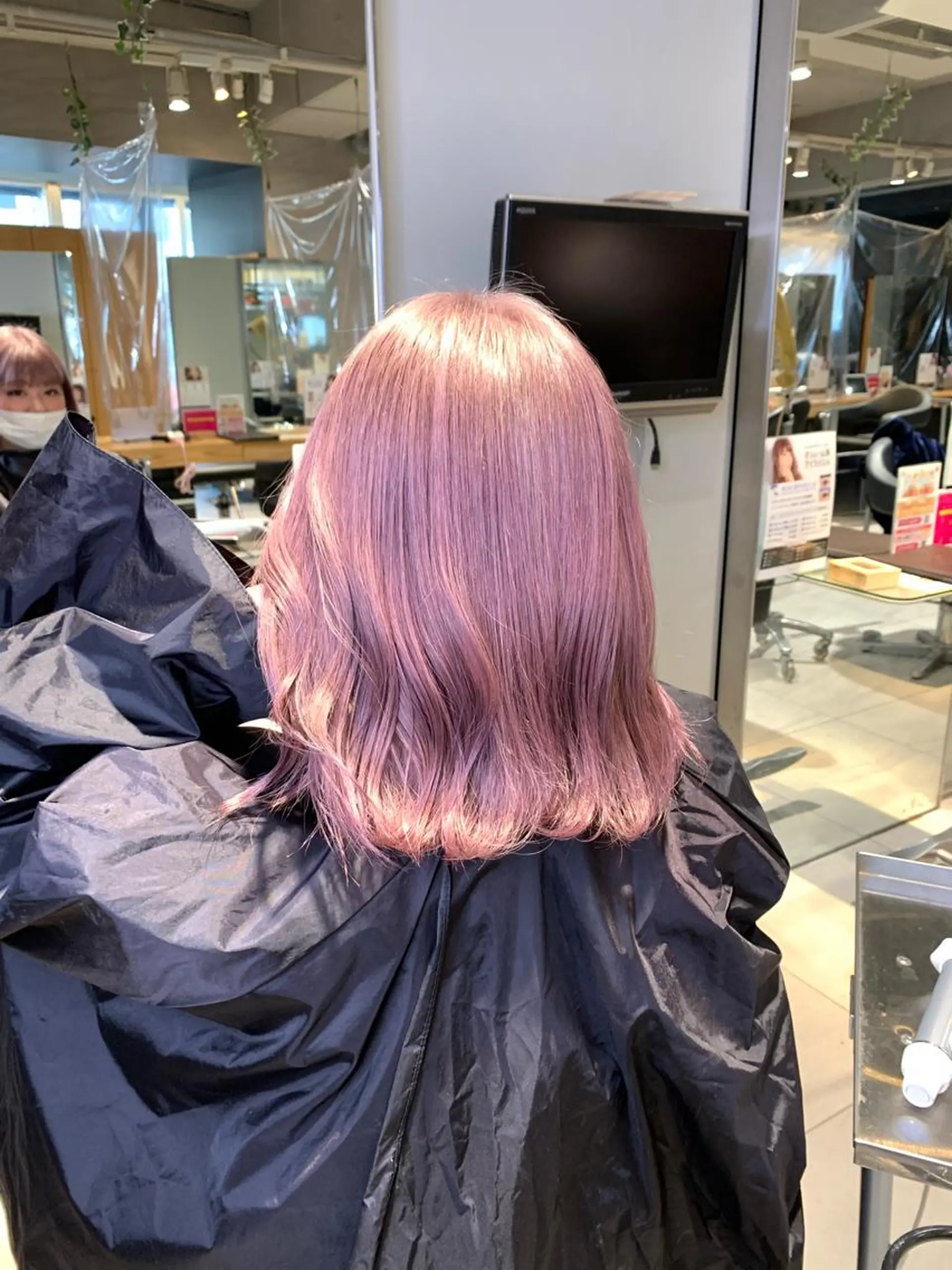 ミディアム カラー パーマ ヘアアレンジ メンズ キッズ ネイル マツエク・マツパ 酸性ストレート 髪質改善大槻勇樹のヘアスタイル