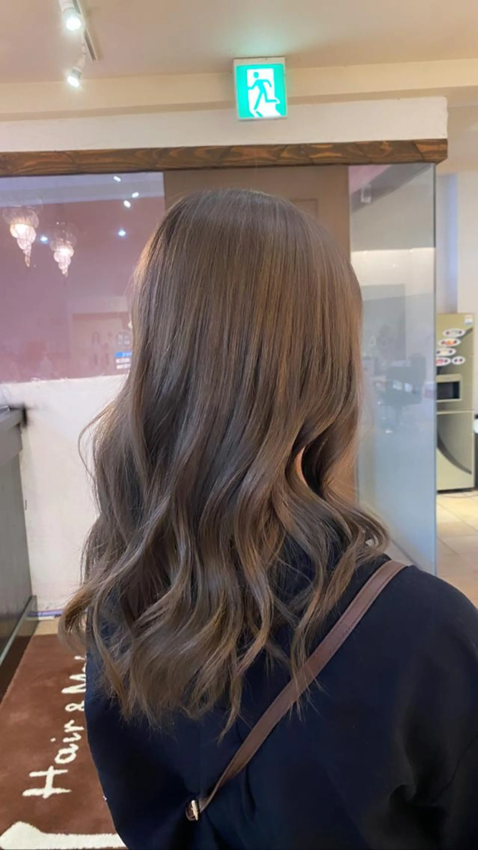 セミロング 西岡 あつみ/ 堀江美容室のヘアスタイル