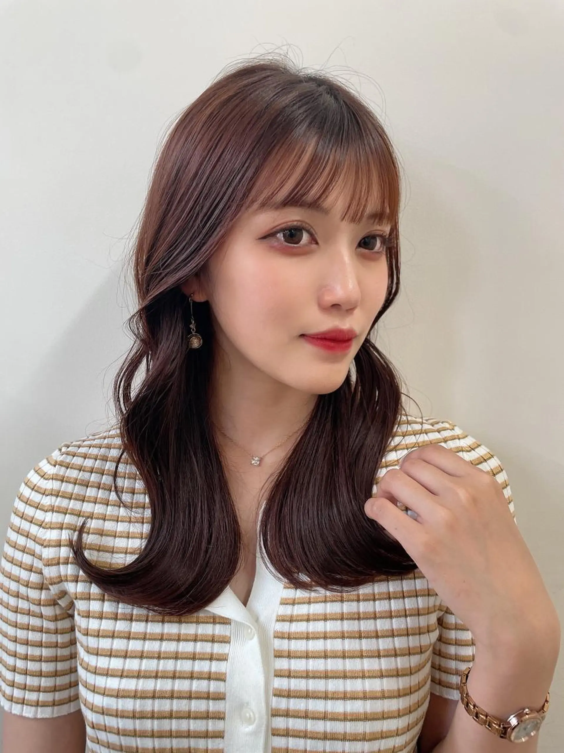 ミディアム ヨシンモリ ❤️ショートカット ・顔周りカット❤️のヘアスタイル