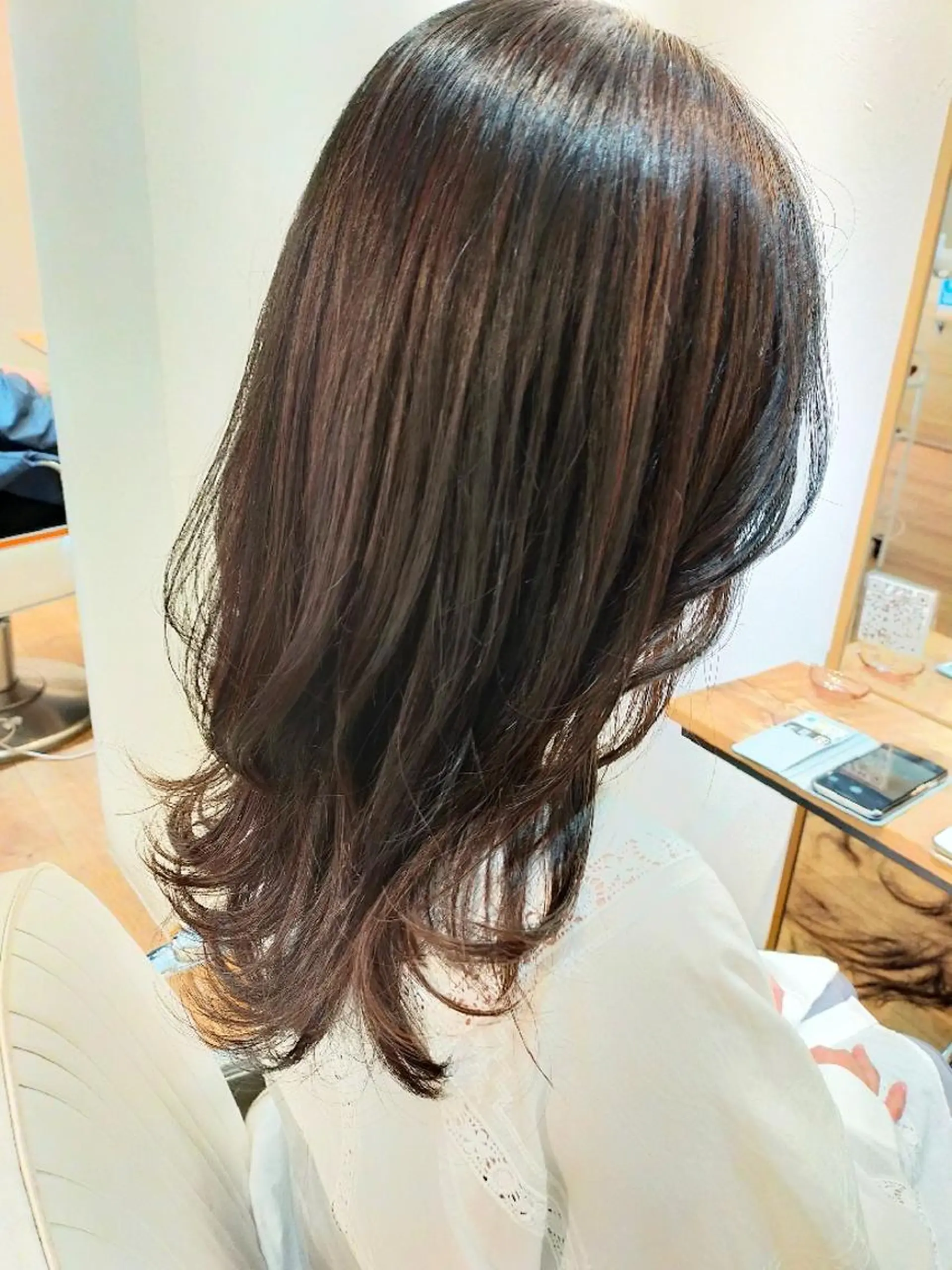 セミロング NEWI京橋 *satokoのヘアスタイル