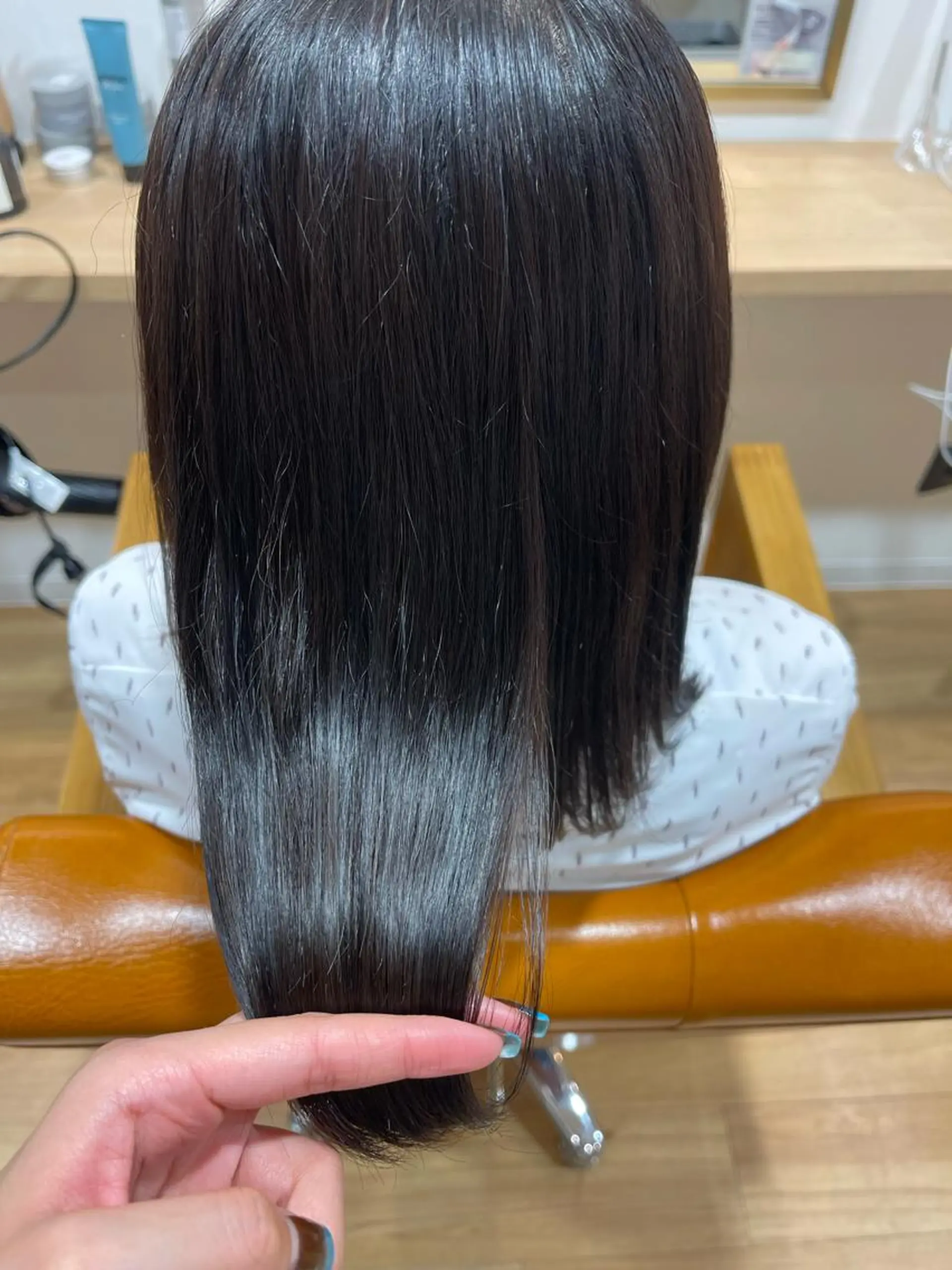 ミディアム カラー noa  🦋 ブリーチ/暖色のヘアスタイル