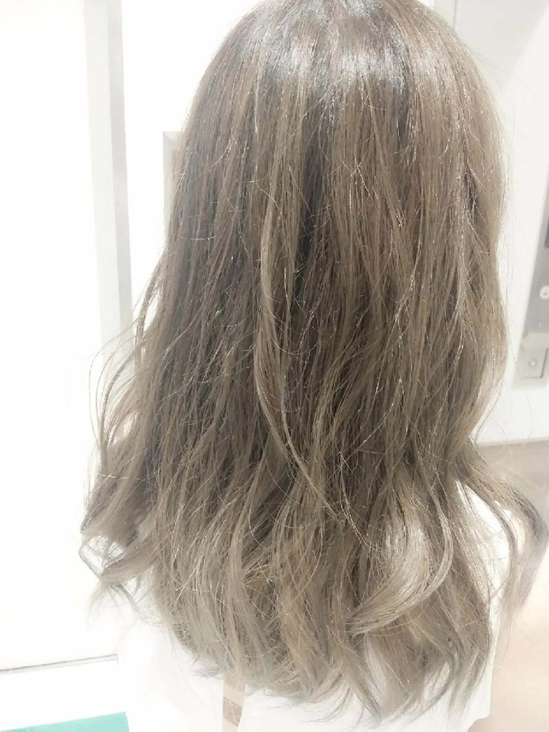 ロング アッシュ Ash 店長　山下達也のヘアスタイル