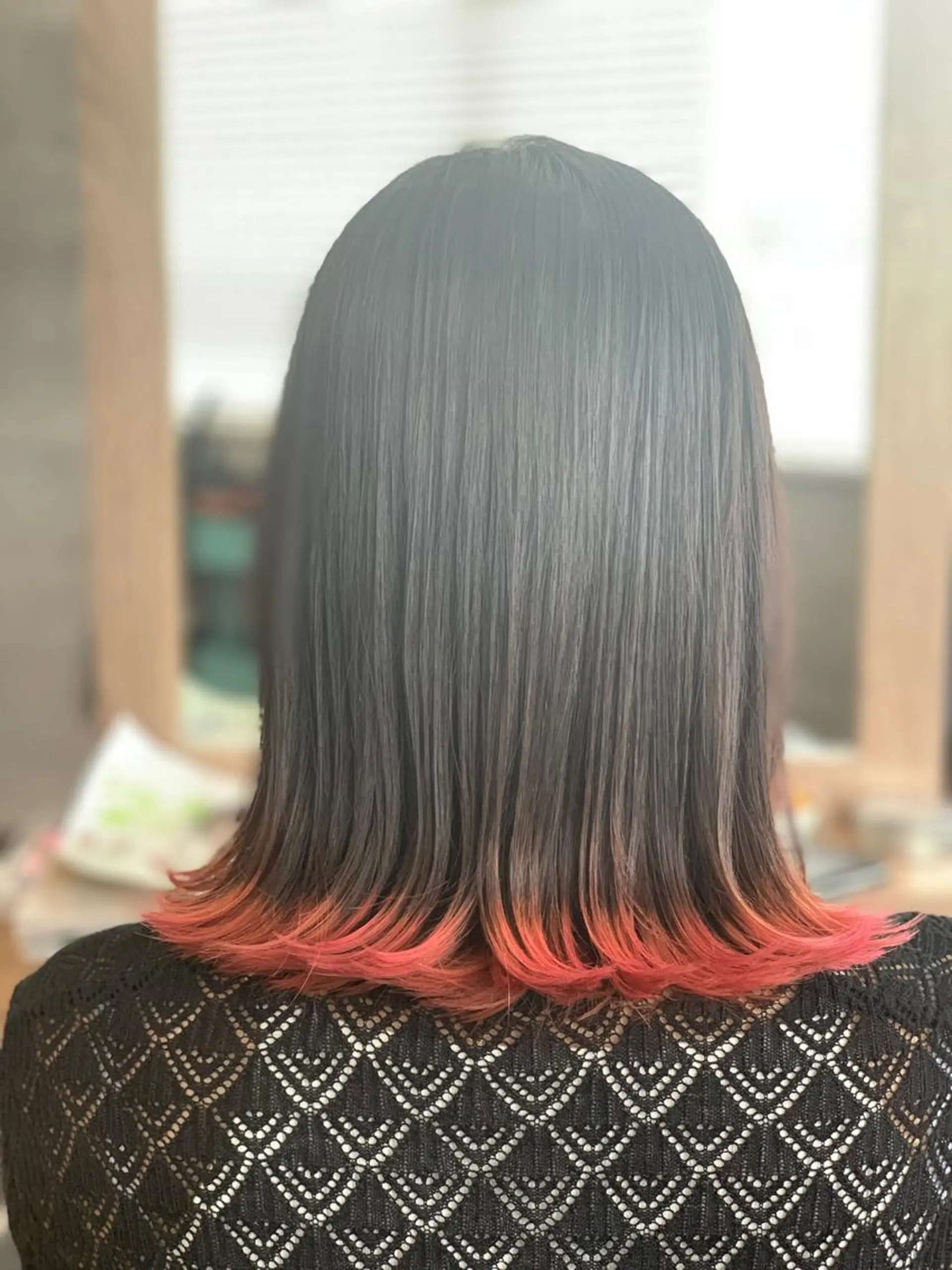 ミディアム SALOWIN心斎橋Suite店所属・ブリーチ毛にもできる 縮毛矯正|鷹司郎のヘアスタイル