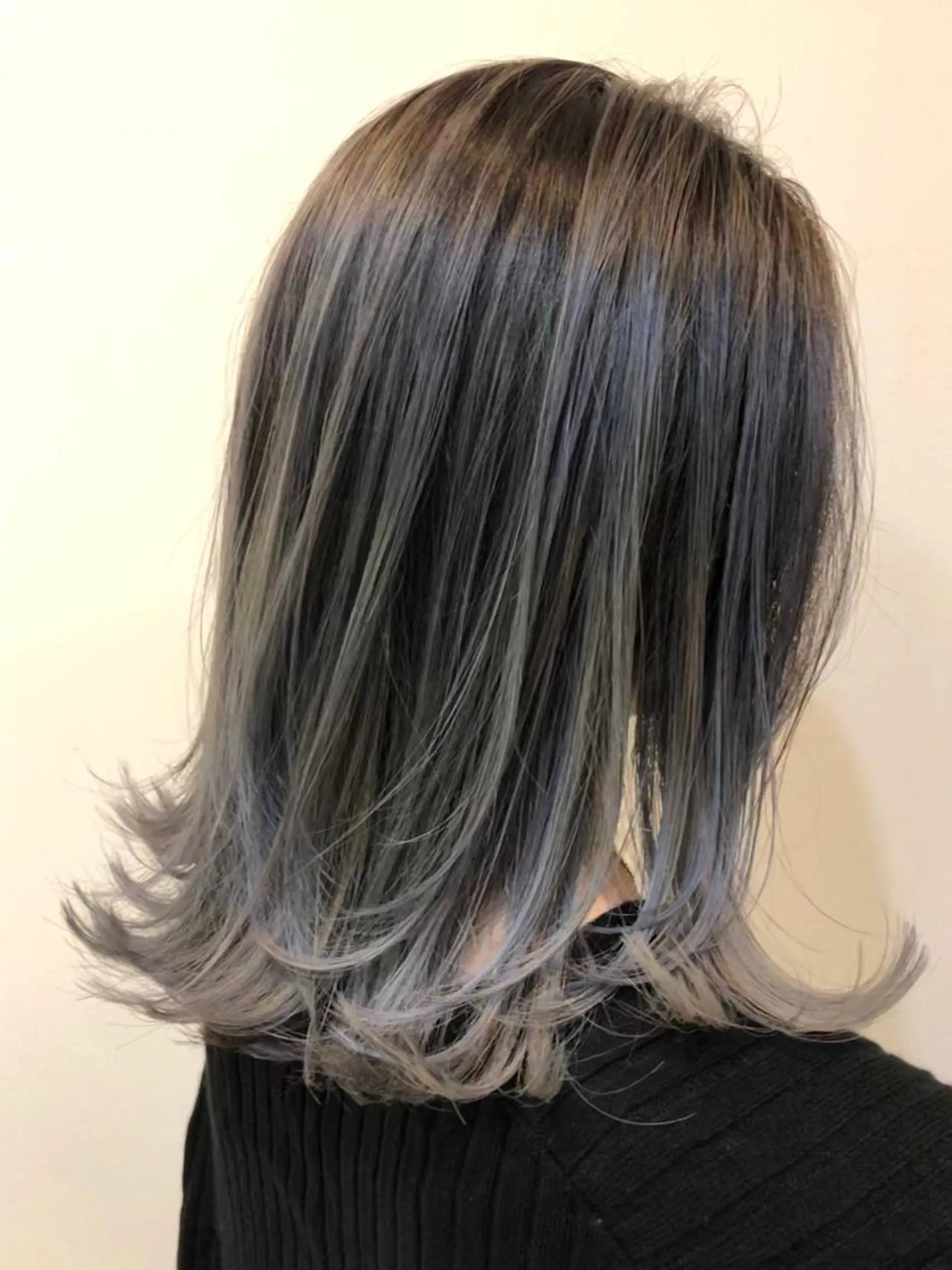 ミディアム ボブ 外国人風カラー ハイライト レイヤーカット ヘアカラー yasu ヤスのヘアスタイル