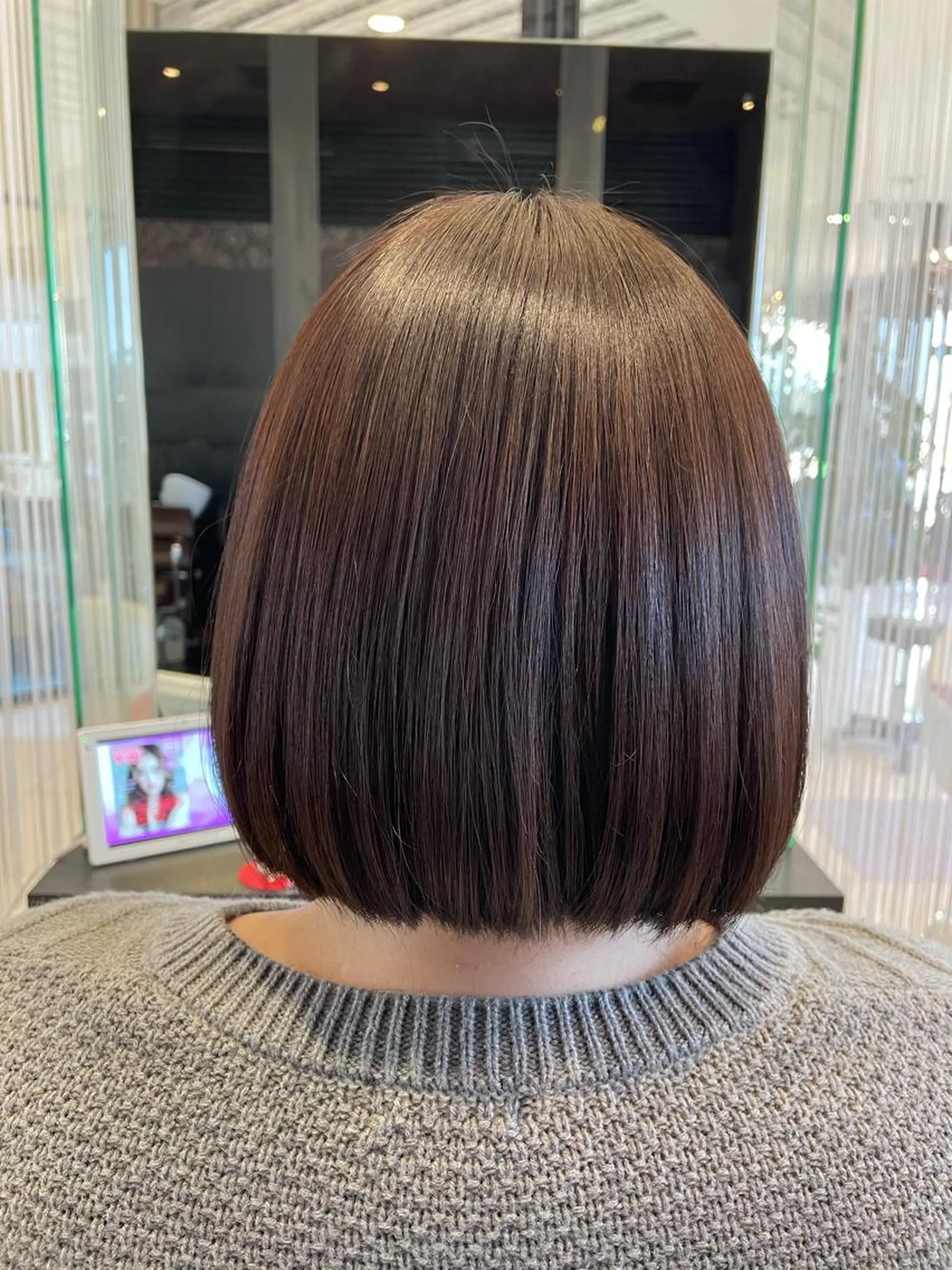 ミディアム 石坂 瀬音のヘアスタイル