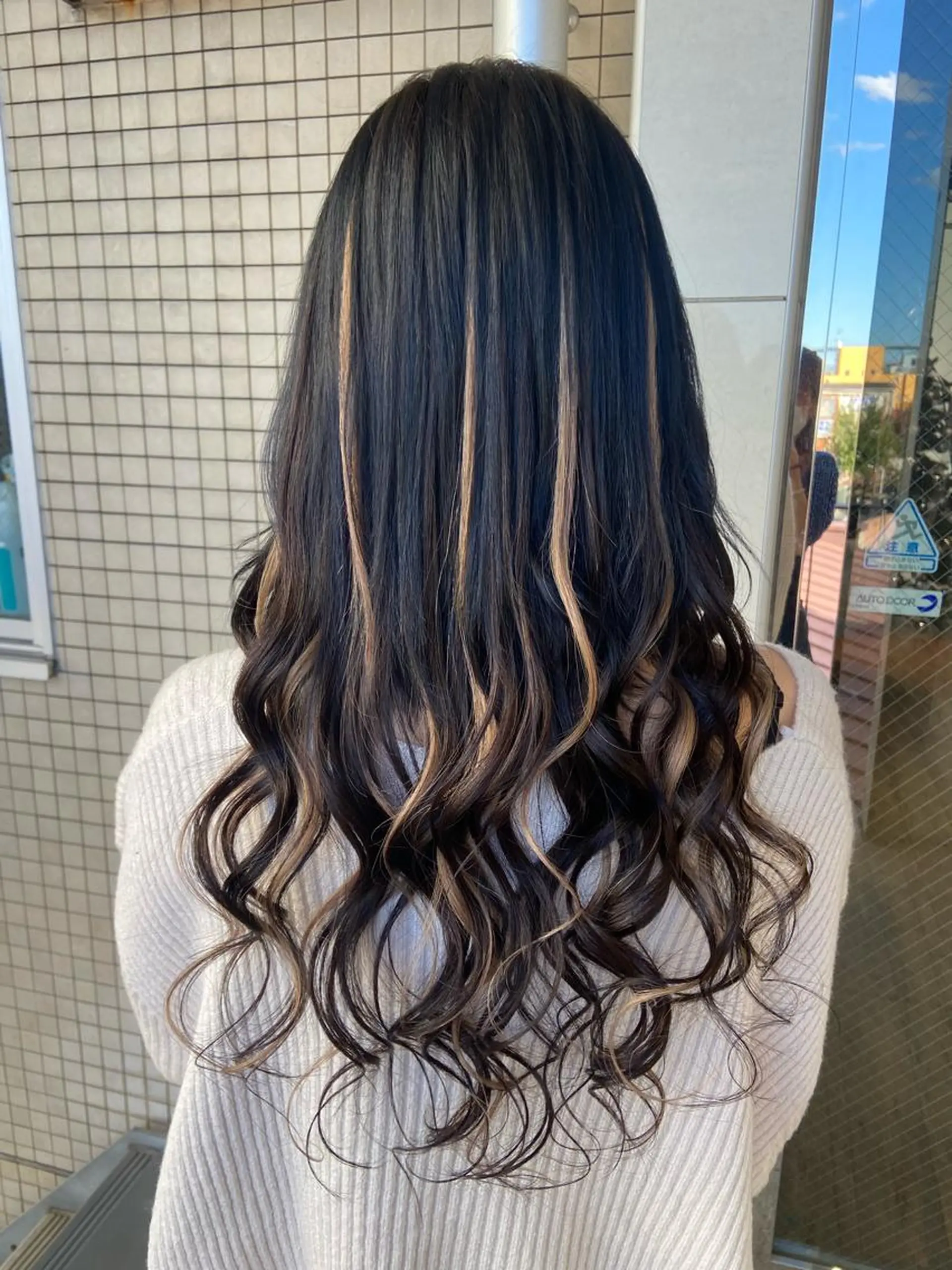 ロング カラー ヘアカラー エクステ 🧸プルエクステ❤︎ ネイルKAO🧸のヘアスタイル