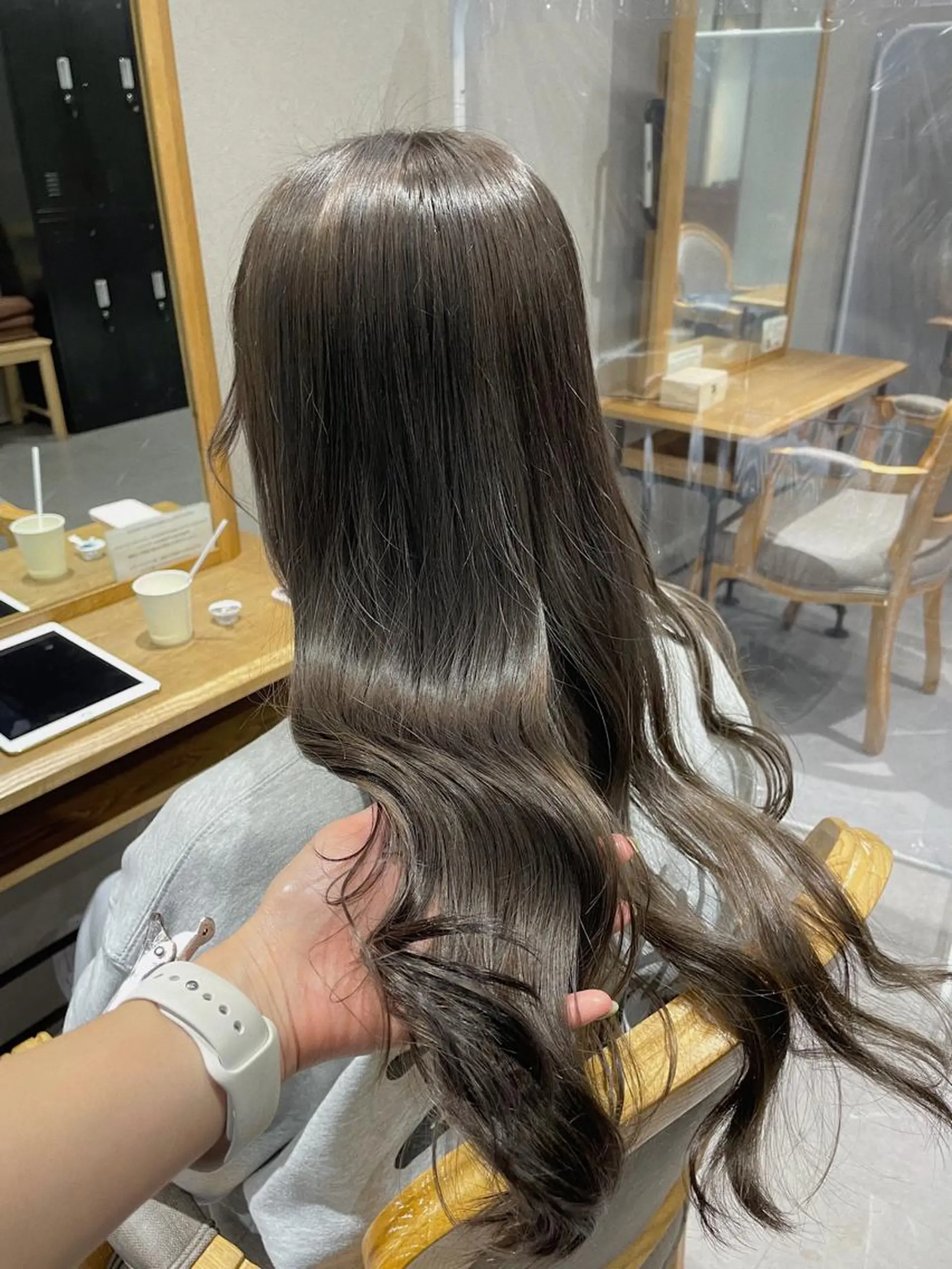 ロング カラー カット ヘアカラー トリートメント ヘッドスパ ヨシムラ リオのヘアスタイル