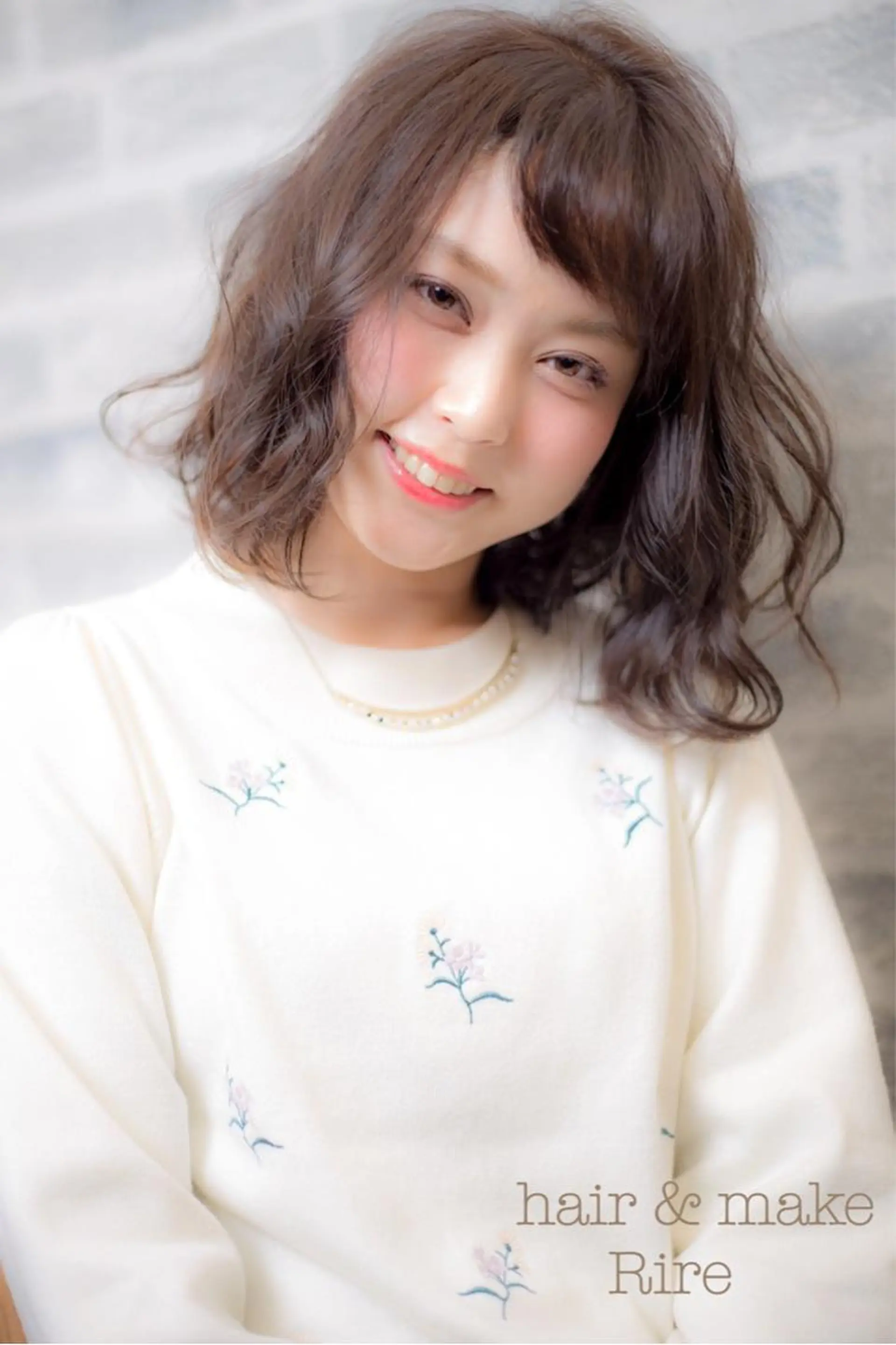 ミディアム カラー 榎園 由美のヘアスタイル