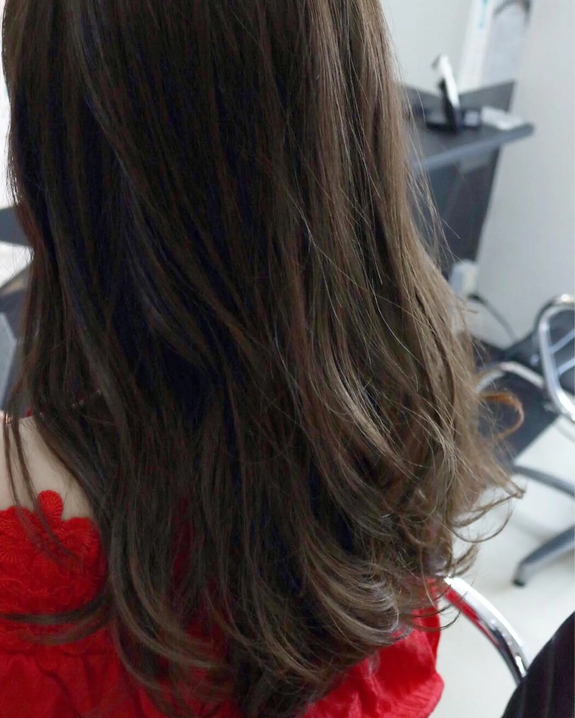 ロング カラー Maison de  Day&Night所属・統括ディレクター kuriのヘアスタイル