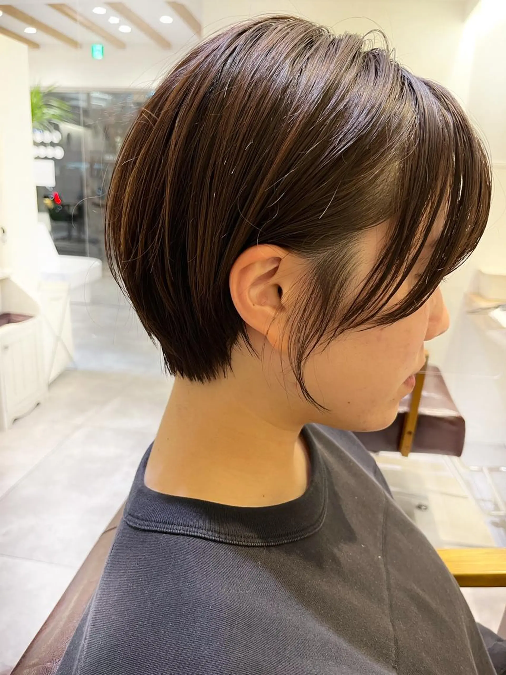 ショート カラー ショートボブ 丸みショート ボブ くびれヘア 髪質改善 BLENDby happiness所属・KAORU/絹髪 /髪質改善/奈良のヘアスタイル