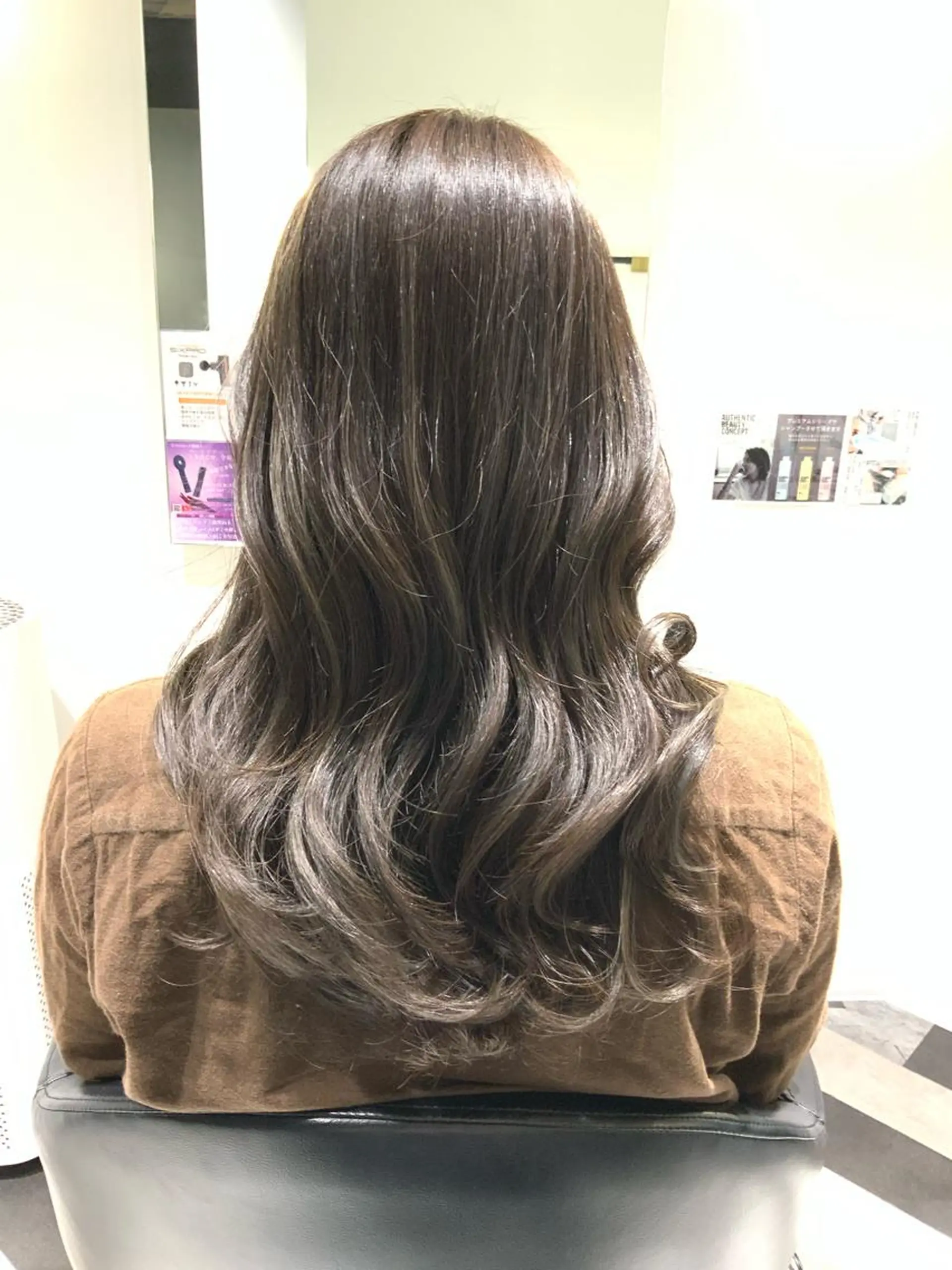 セミロング カット ヘアカラー トリートメント APHRODITE マスダのヘアスタイル