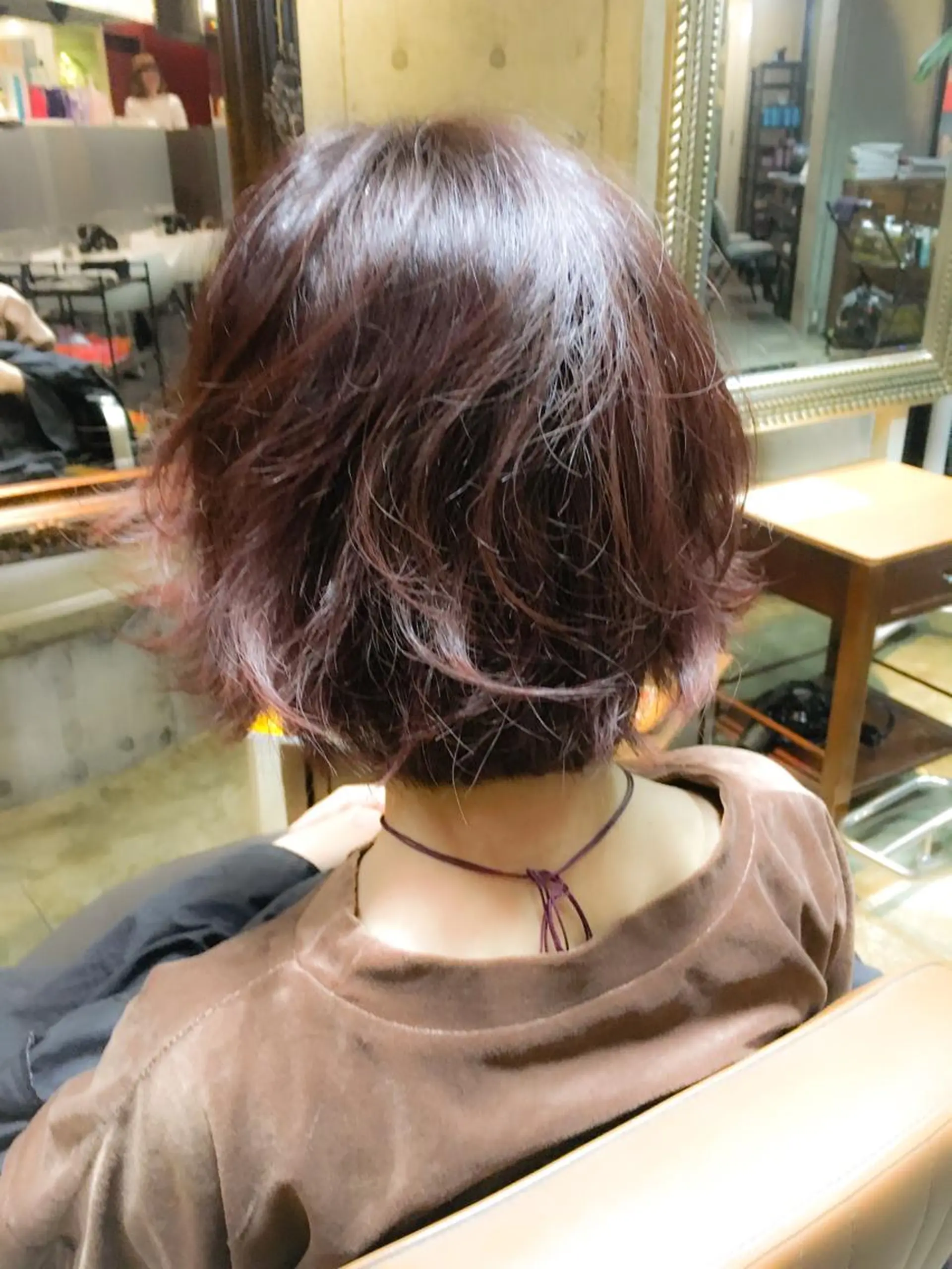 ショート カラー ボルドーカラー 北條 優輝のヘアスタイル