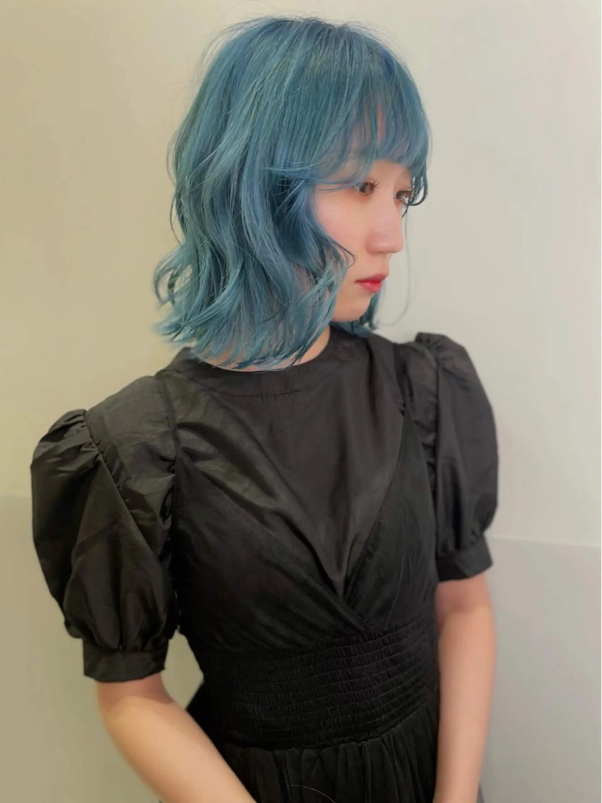 ショート カラー カット ヘアカラー トリートメント SALOWIN所属・ブリーチ✨ ボブ✨レイヤーのヘアスタイル