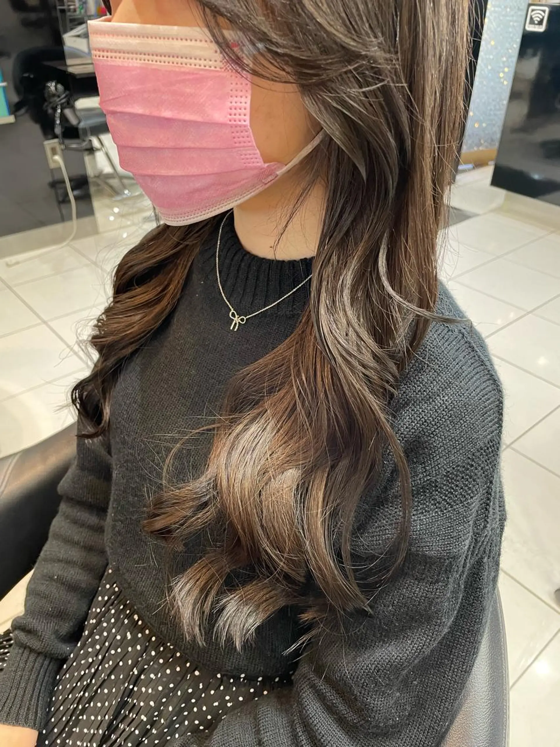 ロング カラー アッシュ バイオレットカラー バイオレットアッシュ ヨシンモリ 韓国風ヘア カット ヘアカラー 女性リピ90%🍨 🩷佐藤みずきのヘアスタイル