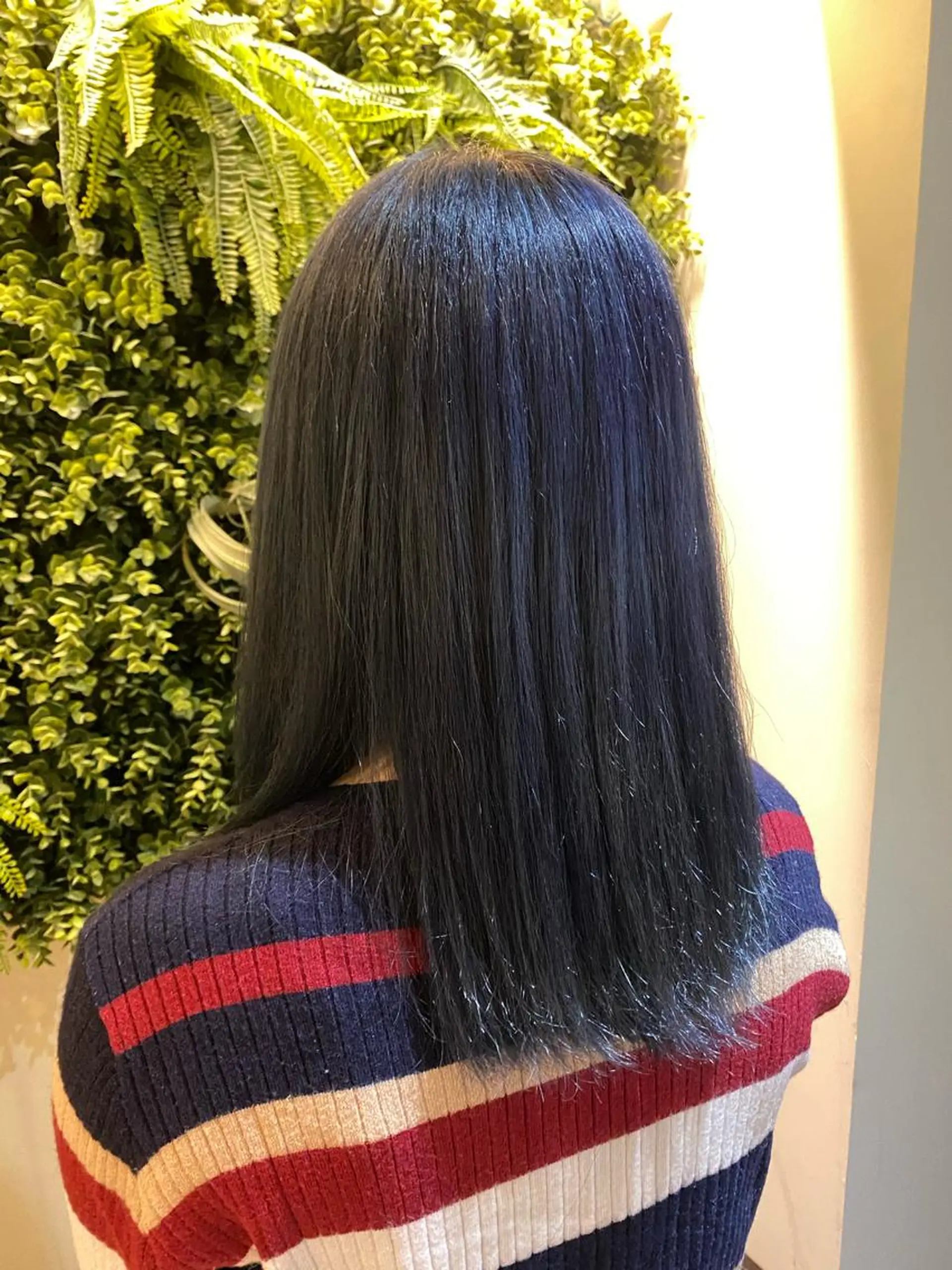 セミロング 水谷 菜央のヘアスタイル