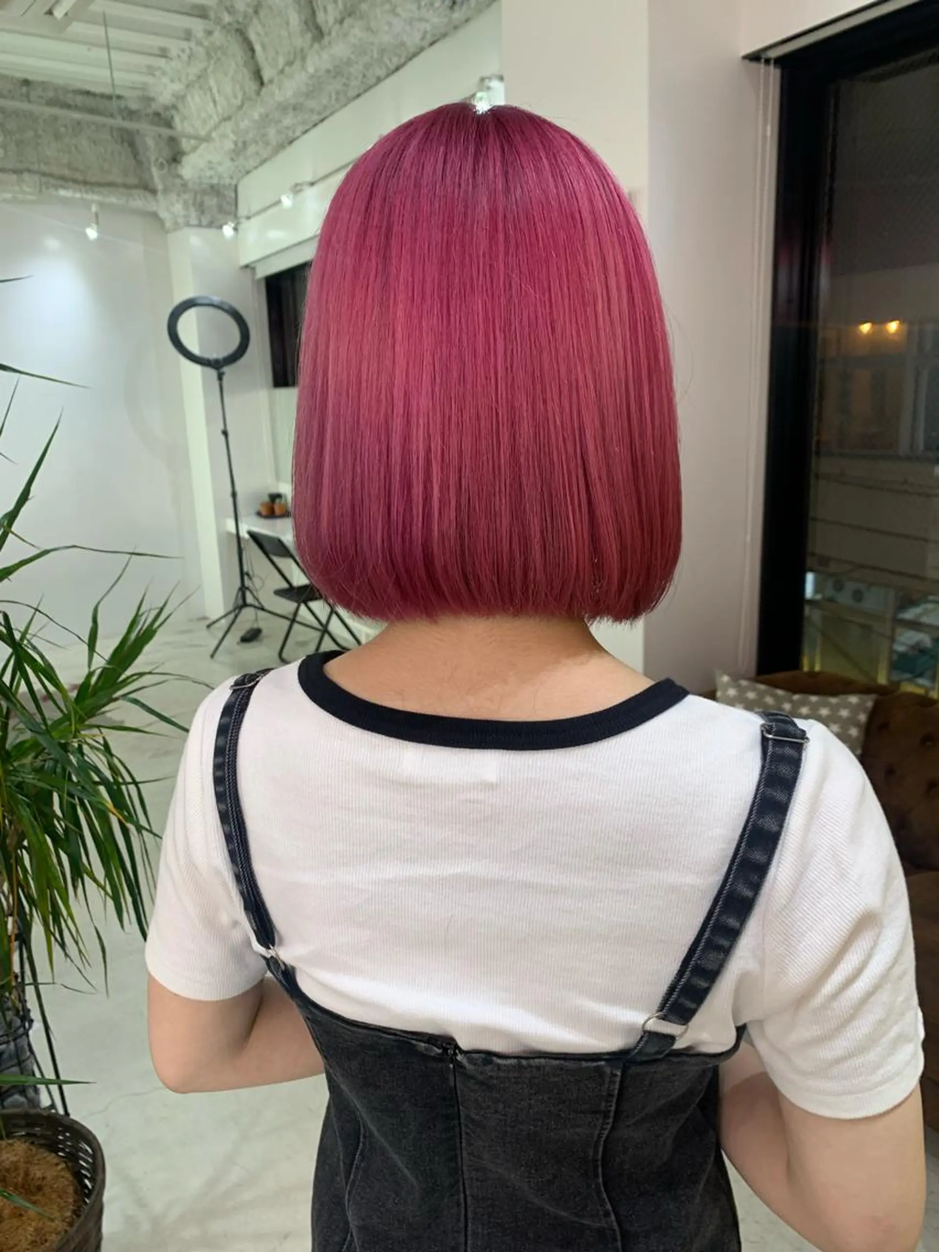 ショート カラー ヘアアレンジ 🧨ブリーチー×ボブ レイヤー💎じゅえるのヘアスタイル