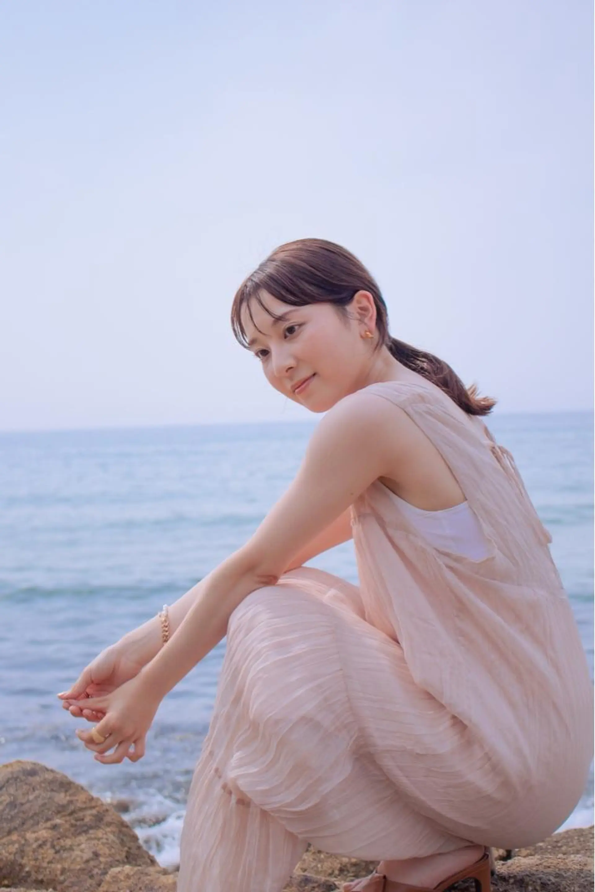 ミディアム カラー THE DAY所属・AKI HASHIMOTOのヘアスタイル