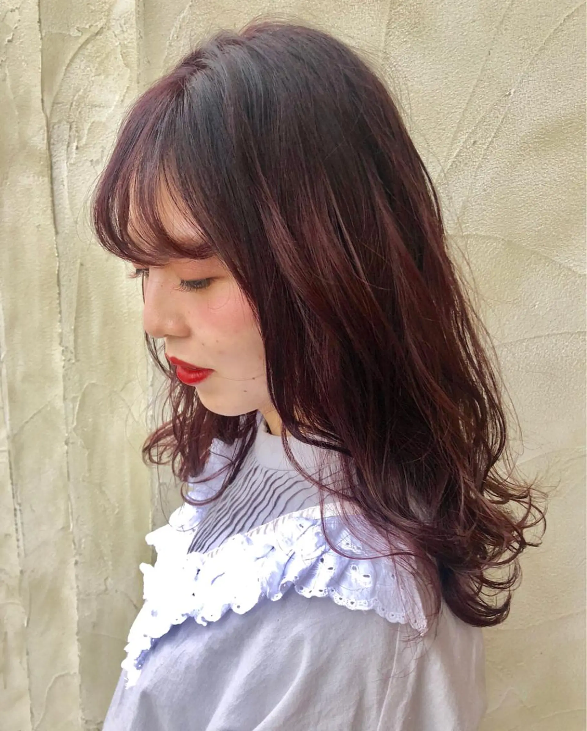 セミロング カラー ピンクカラー バイオレットカラー カット ヘアカラー 岩田 萌那のヘアスタイル