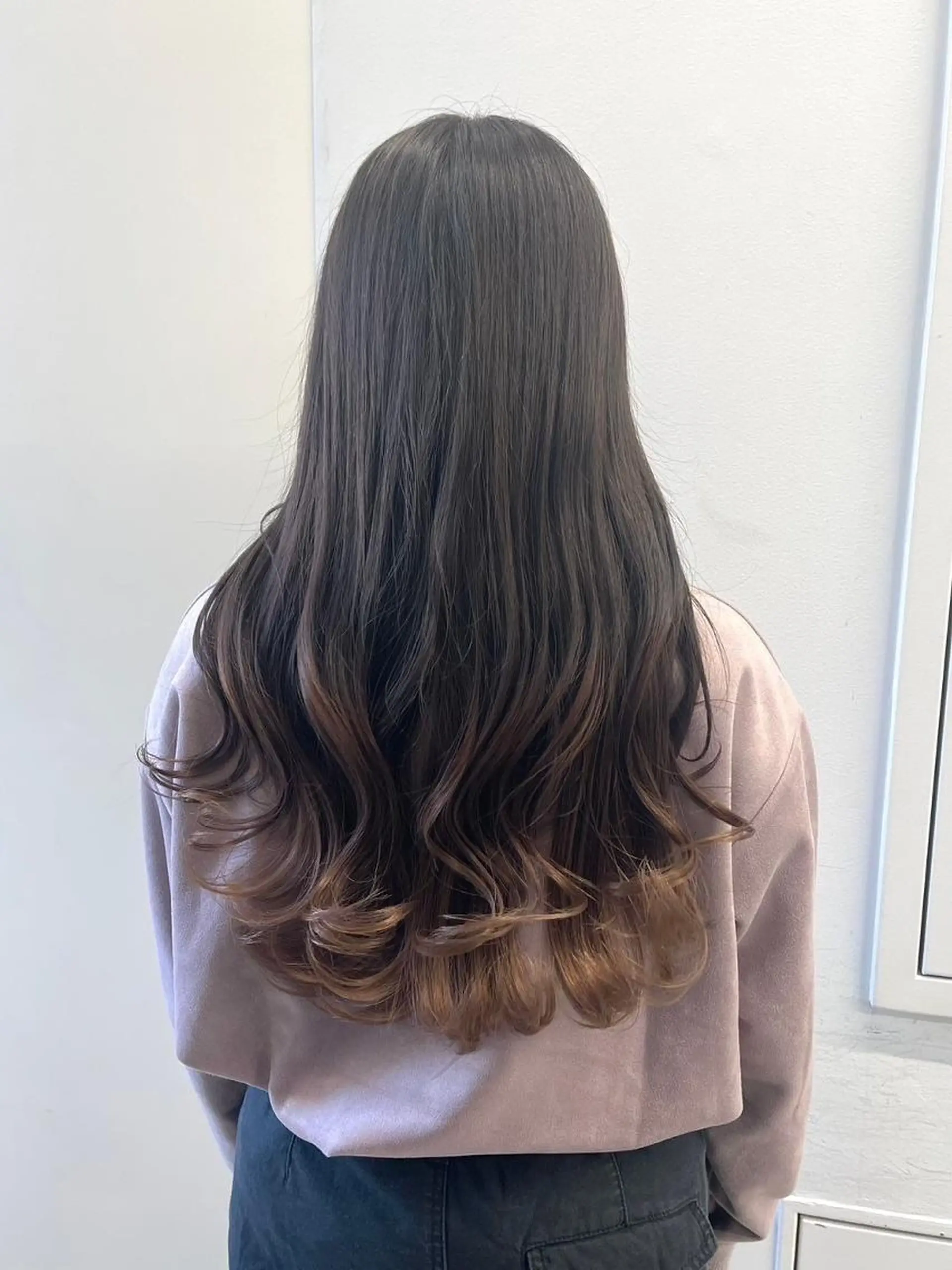 ロング カラー アディクシーカラー アッシュ ブルーカラー ダークアッシュ グレージュ 【公式】amble luxe 中野のヘアスタイル