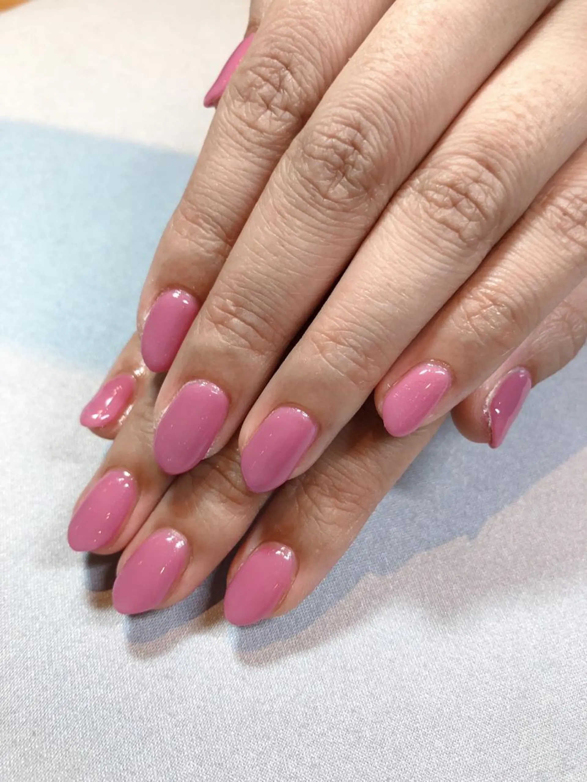 ネイル iiloo aromaworksのネイルデザイン