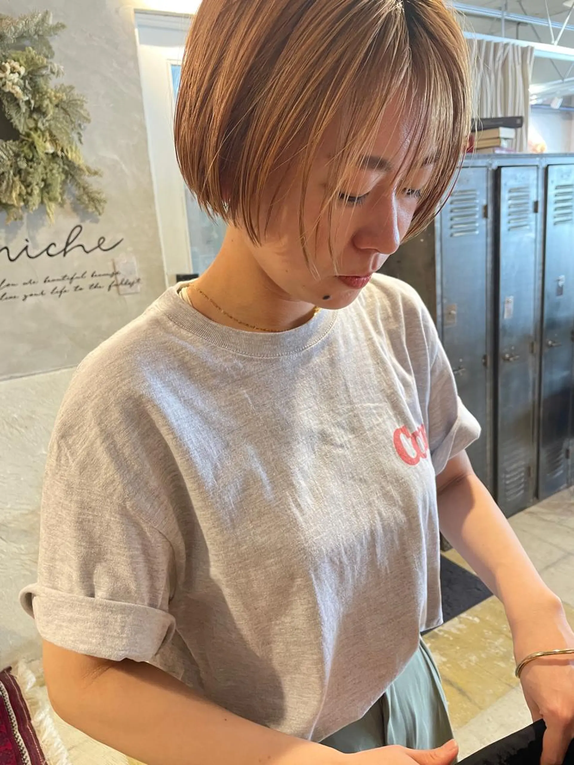 ショート カット さの あやねのヘアスタイル