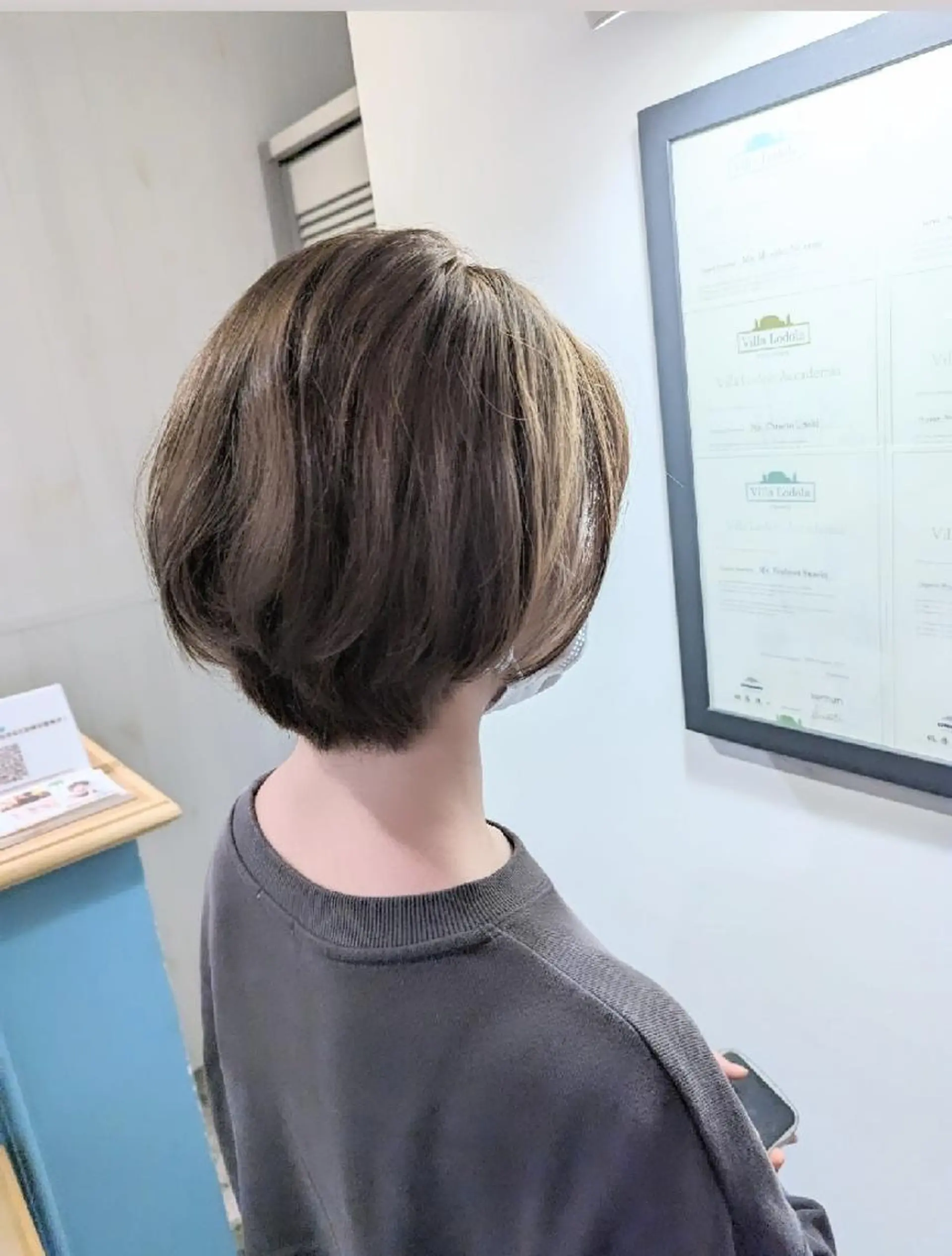 ショート カット ヘアカラー 中野 雅子のヘアスタイル