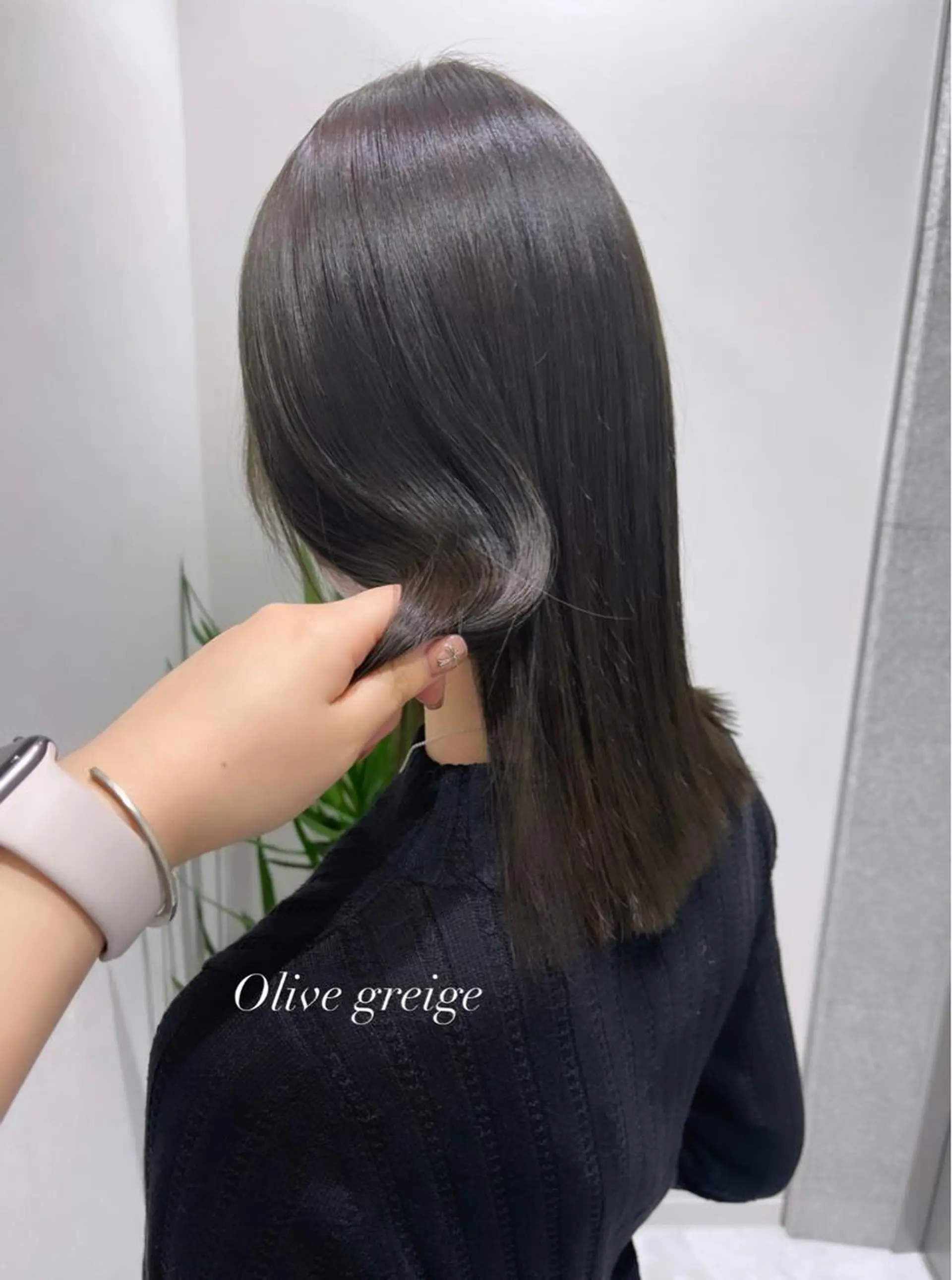 ロング カラー ヘアアレンジ 𝘳𝘺𝘰𝘬𝘢 髪質改善／ブリーチのヘアスタイル