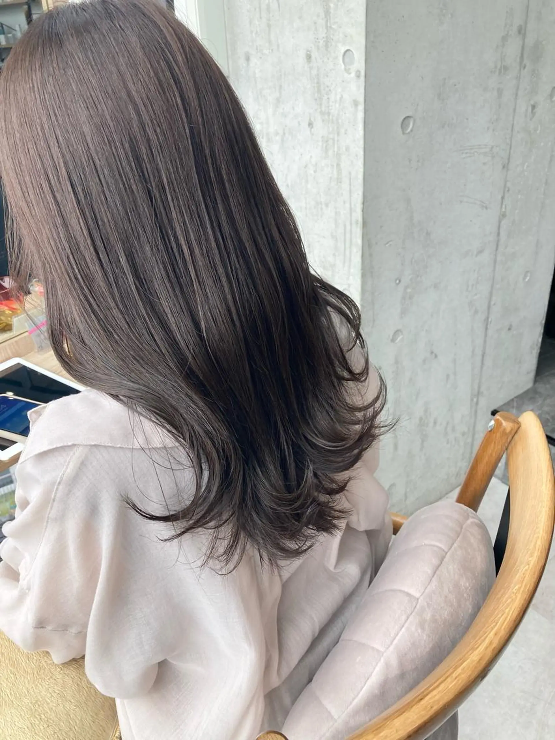 セミロング ✨色持ちの良い艶 カラー✨蟹江真世のヘアスタイル