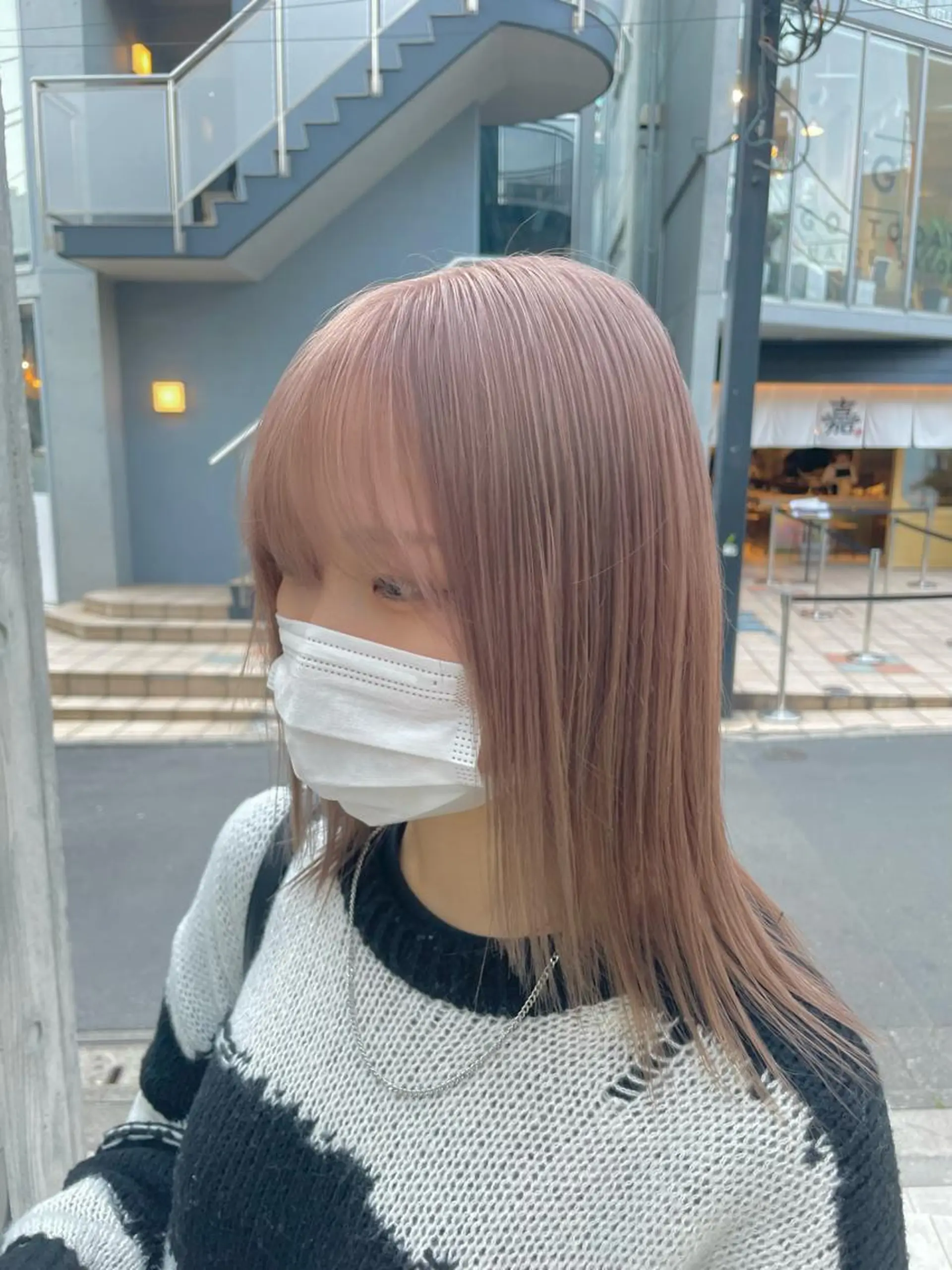 セミロング カラー ザクザクレイヤー 🍀/ブリーチ/小田のヘアスタイル