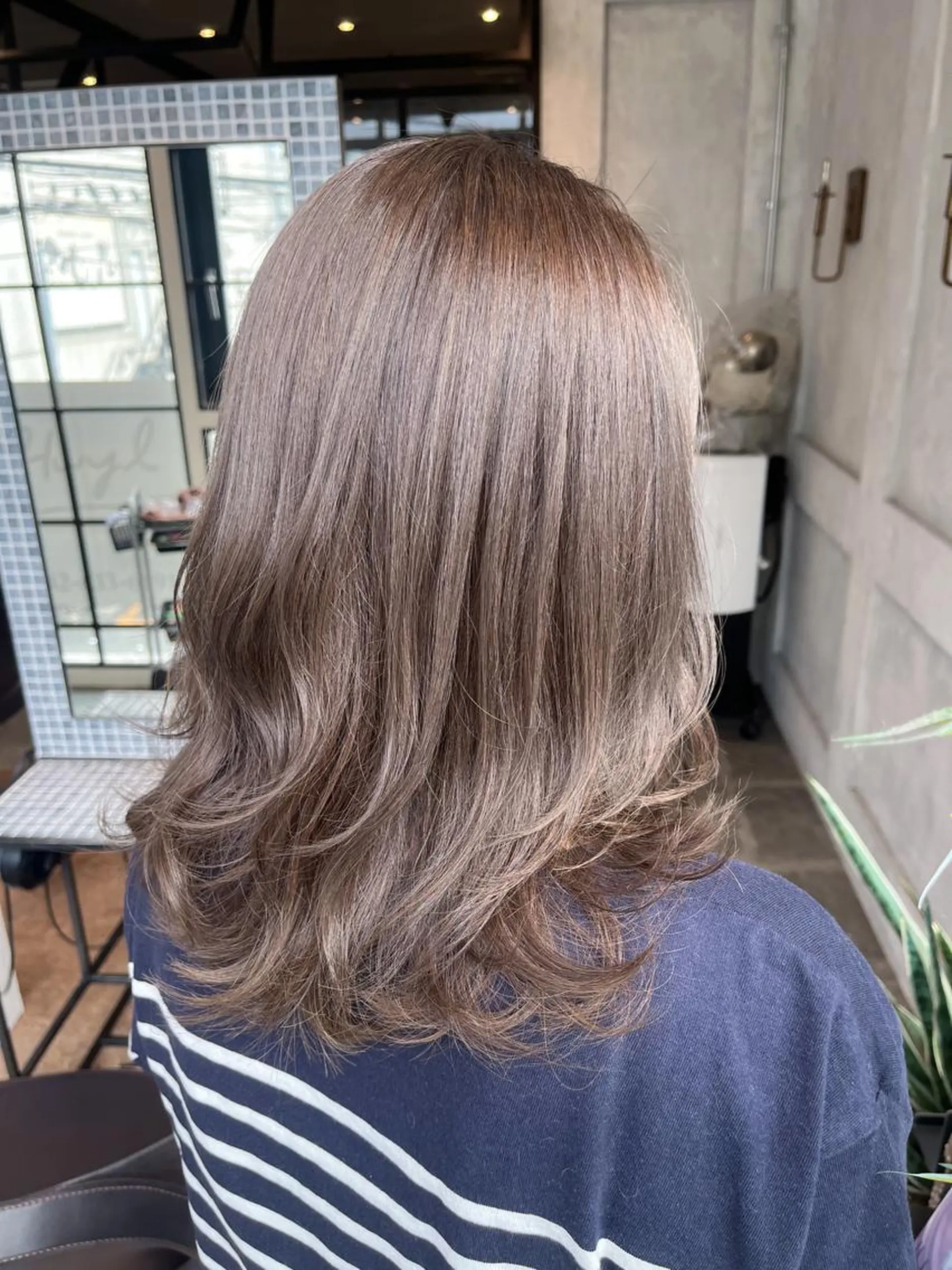 ミディアム 【Hwyl】ヒュイル八王子【髪質改善】所属・✨髪質改善✨艶髪✨ MARIのヘアスタイル