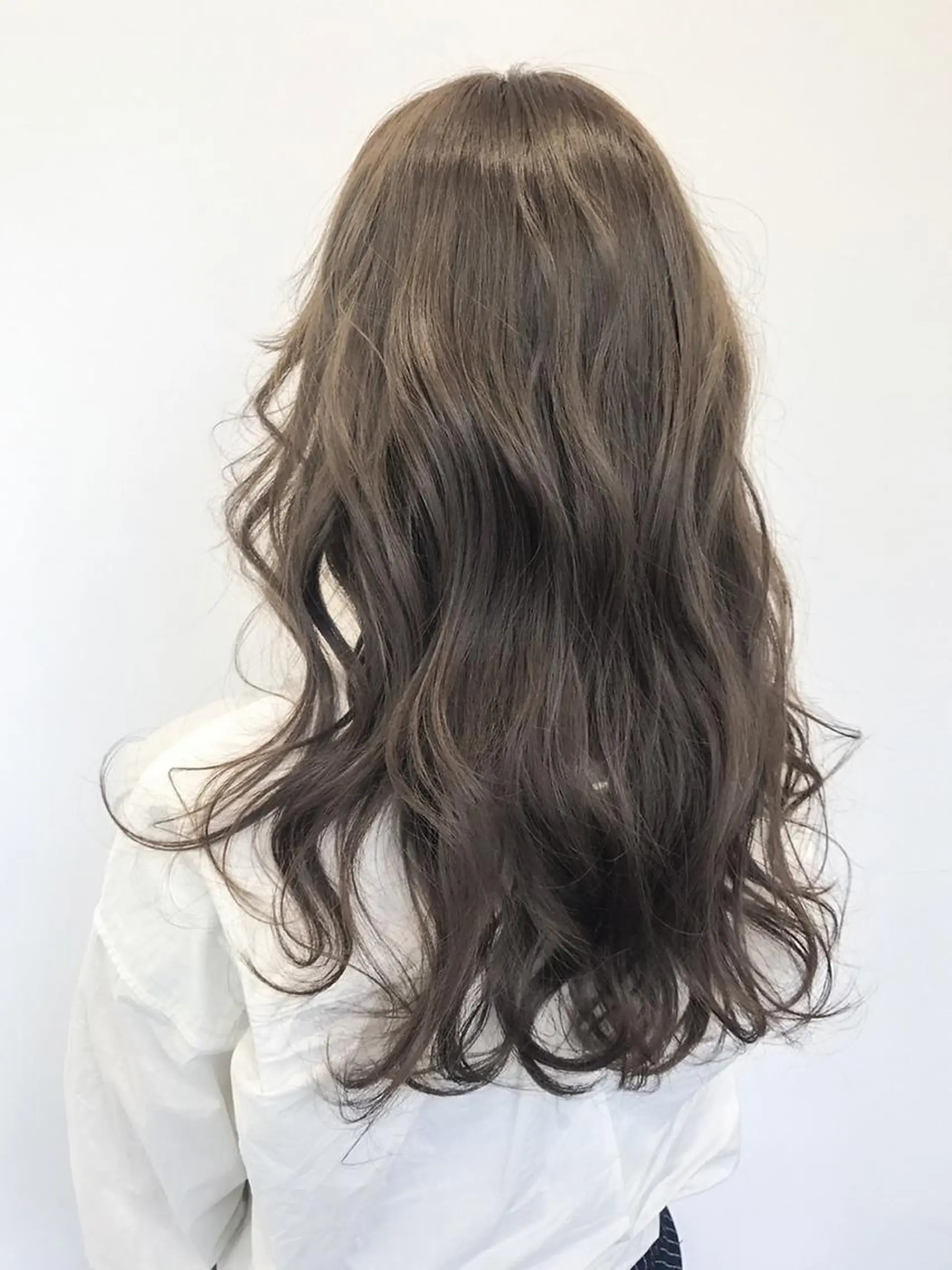 セミロング カラー グレージュ Silk-lei【銀座店】所属・銀座/美髪縮毛矯正 /髪質改善/山本翔華のヘアスタイル