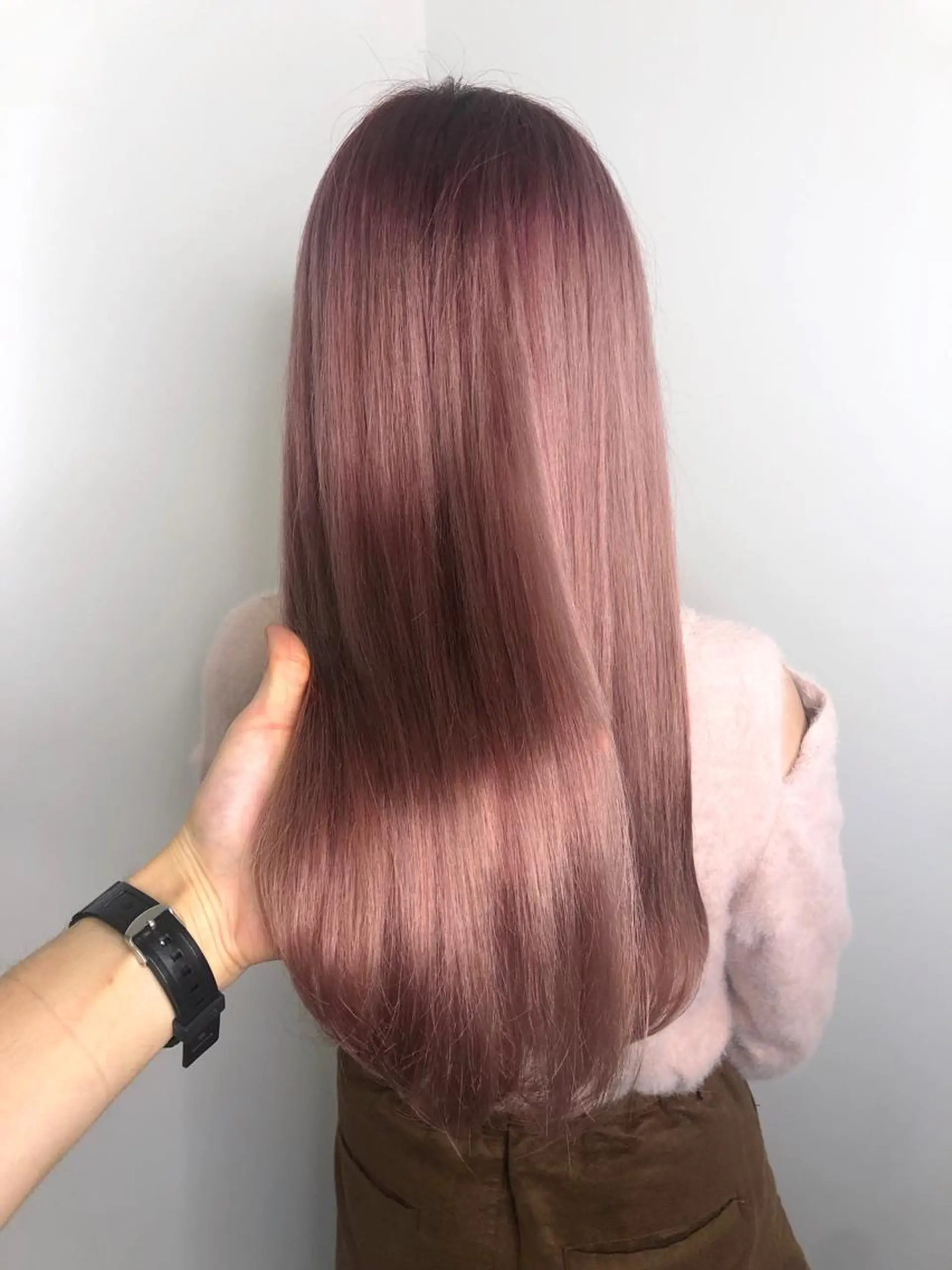 ロング カラー ブリーチ ピンクカラー トリートメント ☕️ベージュカラー 内藤光哉☕️のヘアスタイル